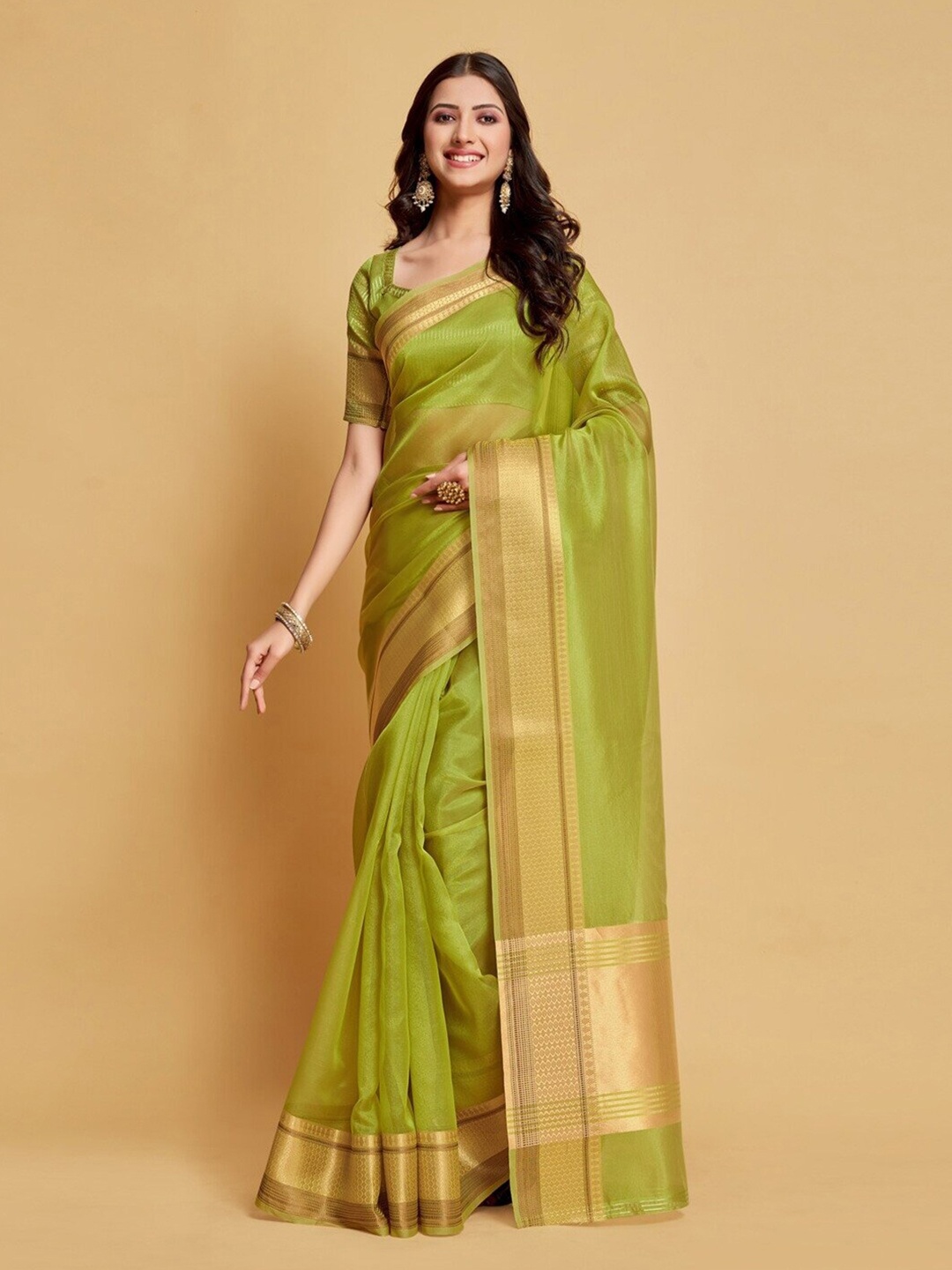 

MAGMINA Zari Pure Silk Kanjeevaram Saree, Green