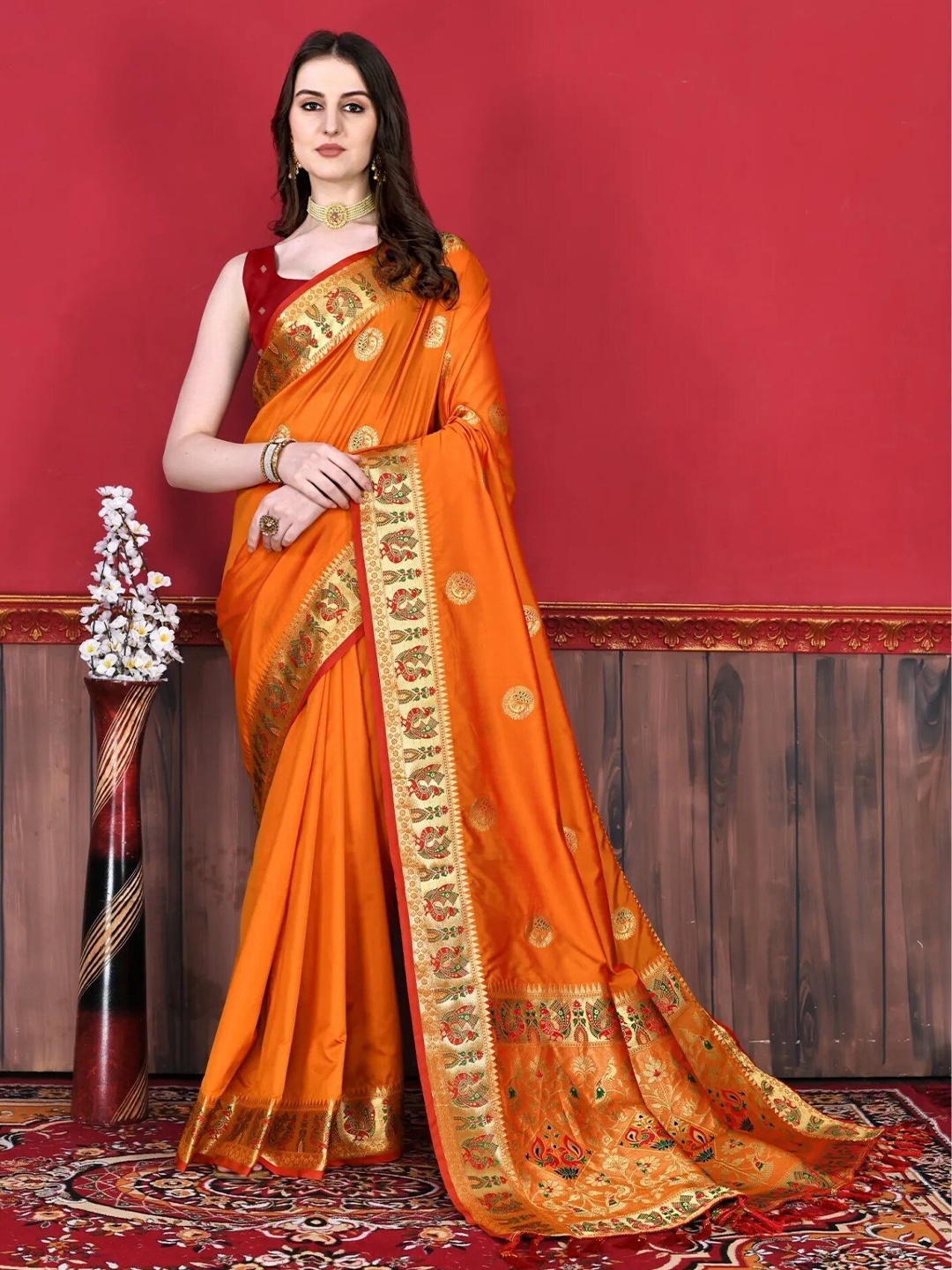 

MAGMINA Ethnic Motifs Woven Design Zari Pure Silk Kanjeevaram Saree, Mustard