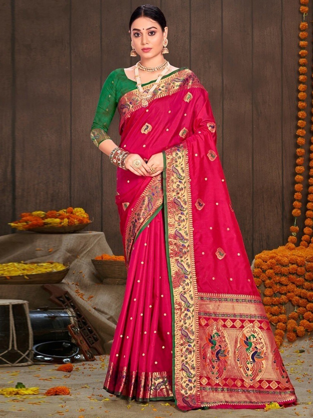 

MAGMINA Ethnic Motifs Woven Design Zari Detailed Pure Silk Paithani Saree, Pink