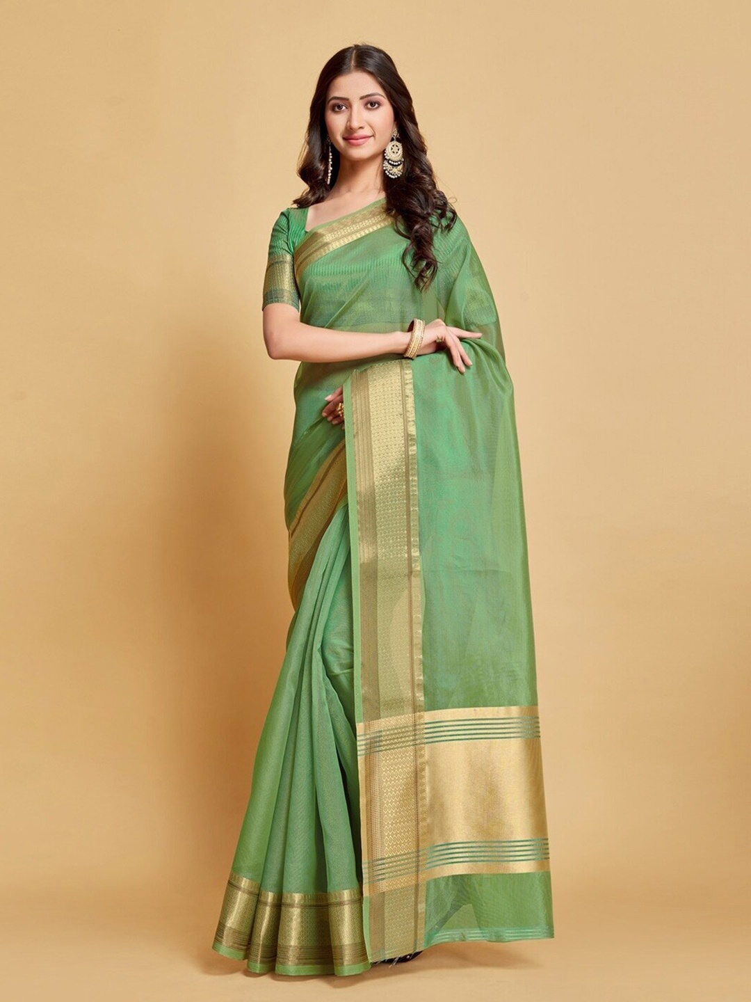

MAGMINA Zari Detailed Pure Silk Kanjeevaram Saree, Sea green