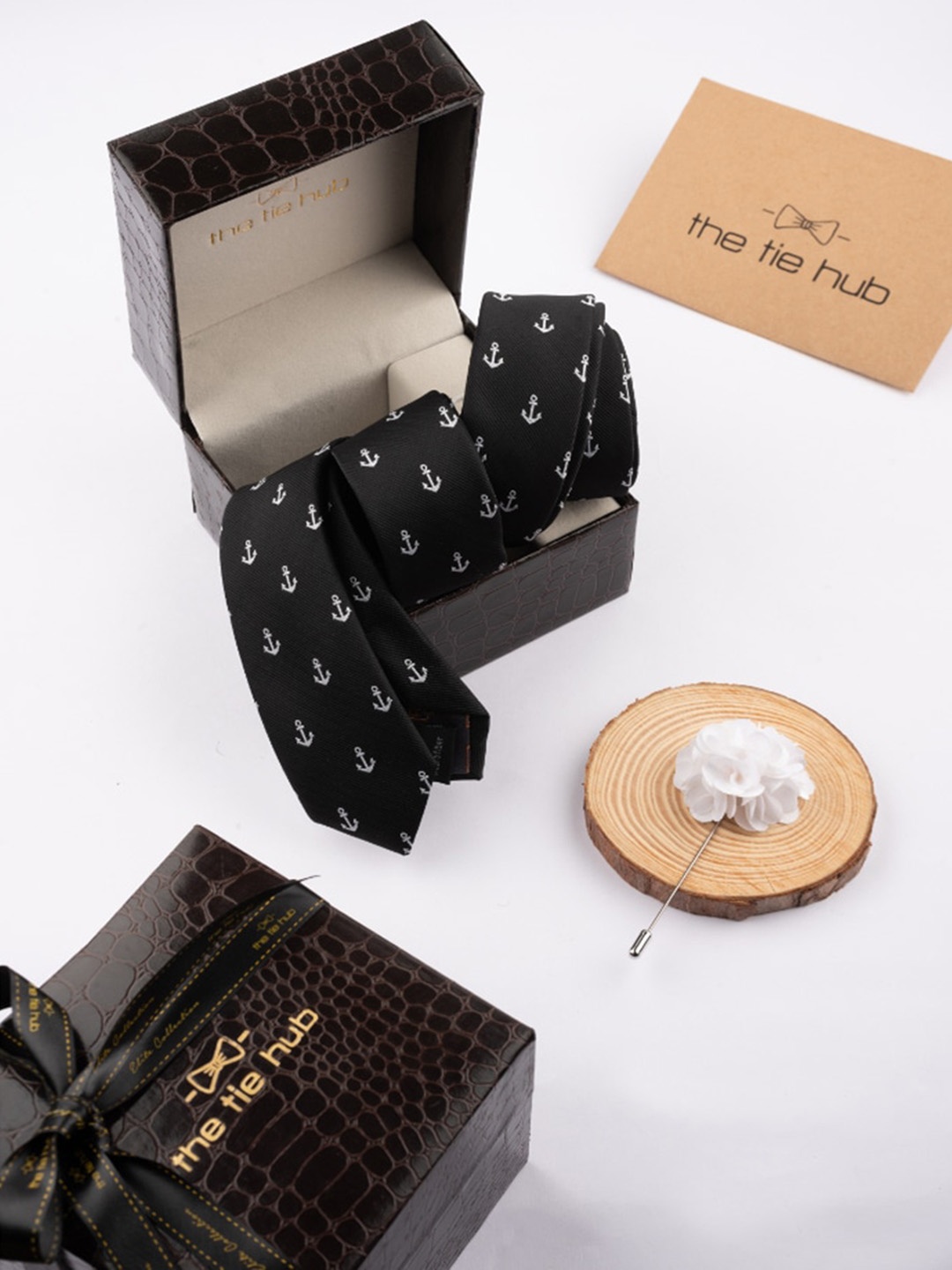 

The Tie Hub Men Anchor Printed Necktie With Flower Lapel Pin, Black