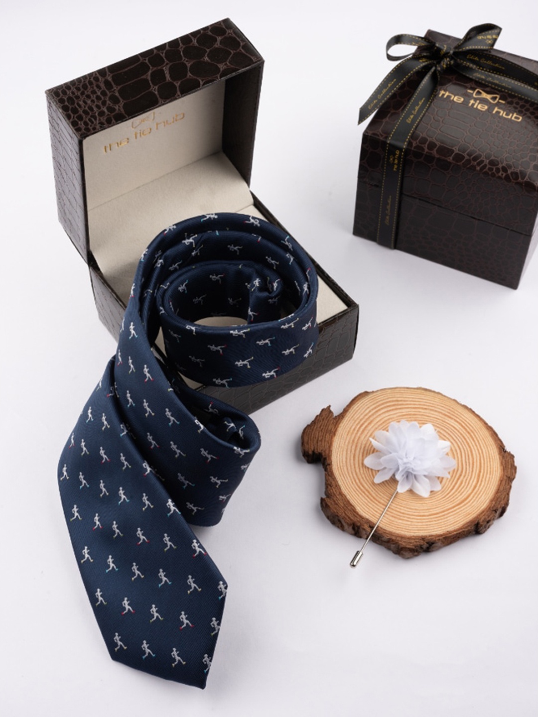 

The Tie Hub Men Printed Microfiber Tie with Flower Lapel Pin, Blue