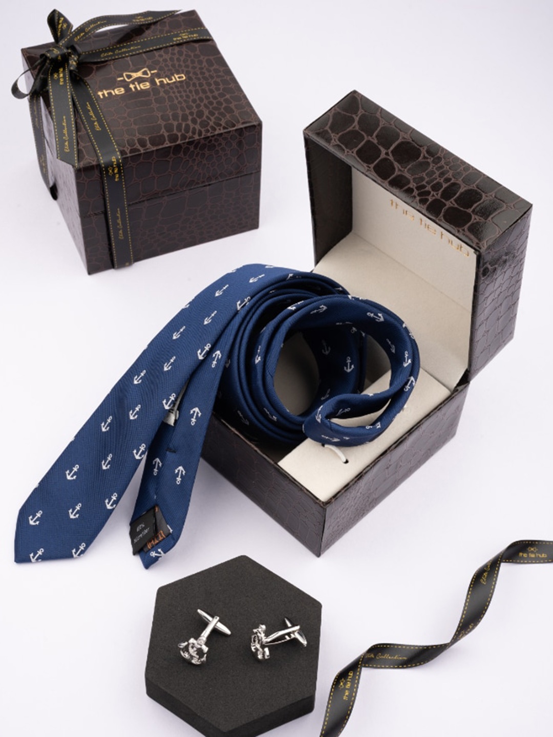 

The Tie Hub Men Anchor Printed Microfiber Tie & Cufflinks Accessory Gift Set, Blue