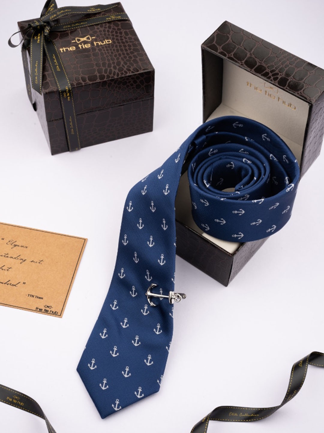 

The Tie Hub Men Printed Microfiber Tie & Tie Bar, Blue