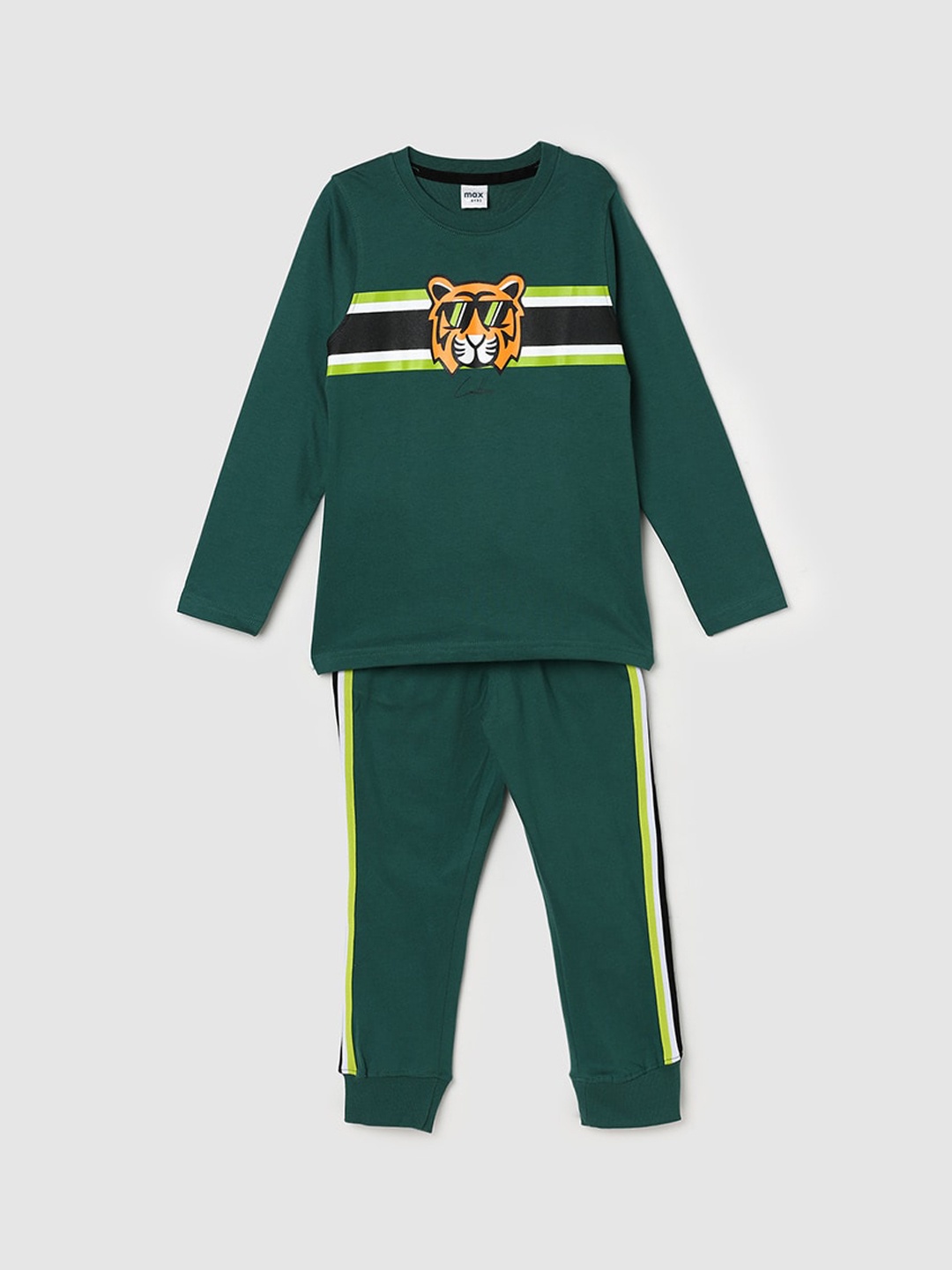 

max Boys Graphic Printed Pure Cotton Night suit, Green