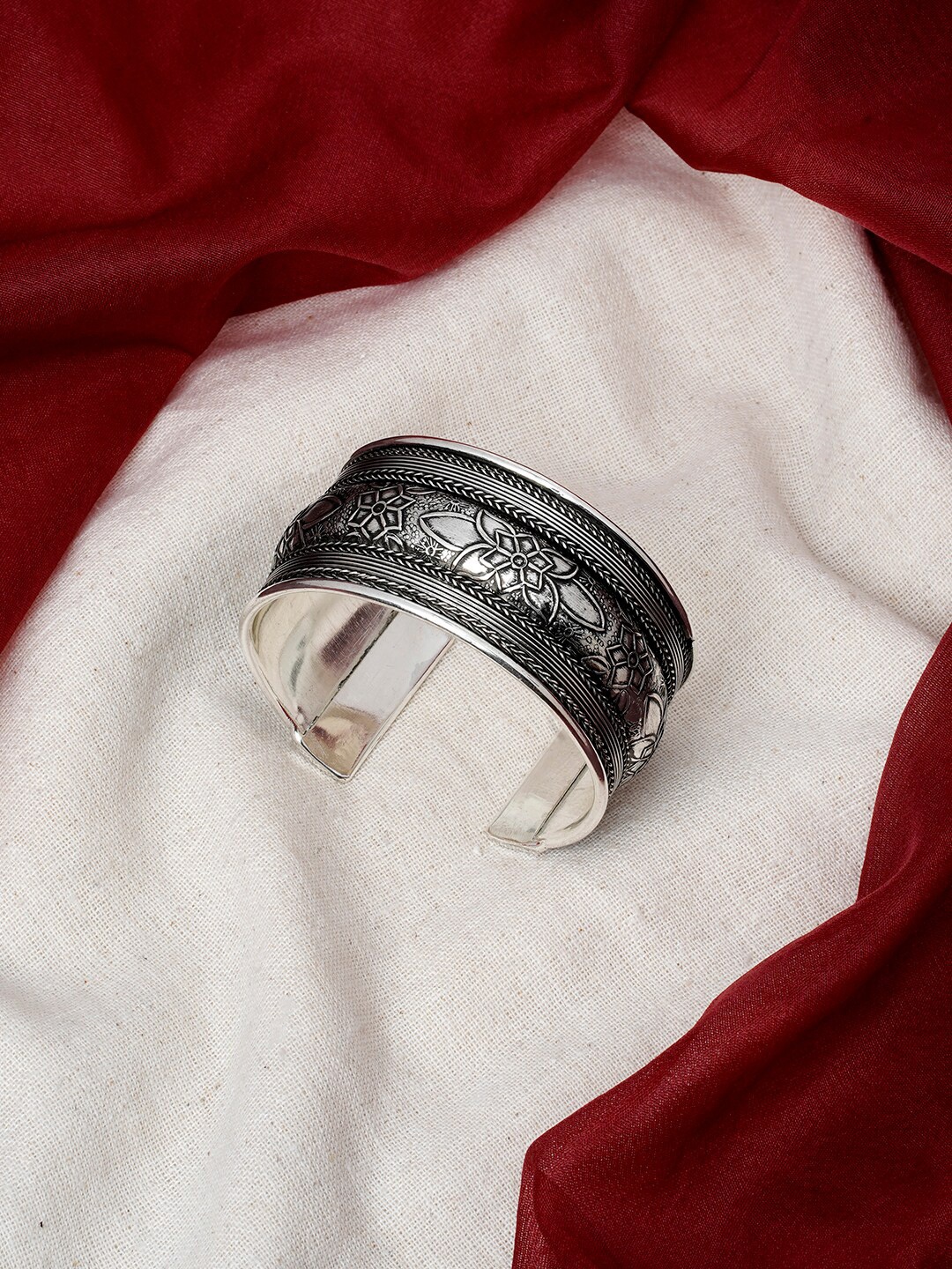 

TEEJH Silver Plated Oxidised Cuff Bracelet