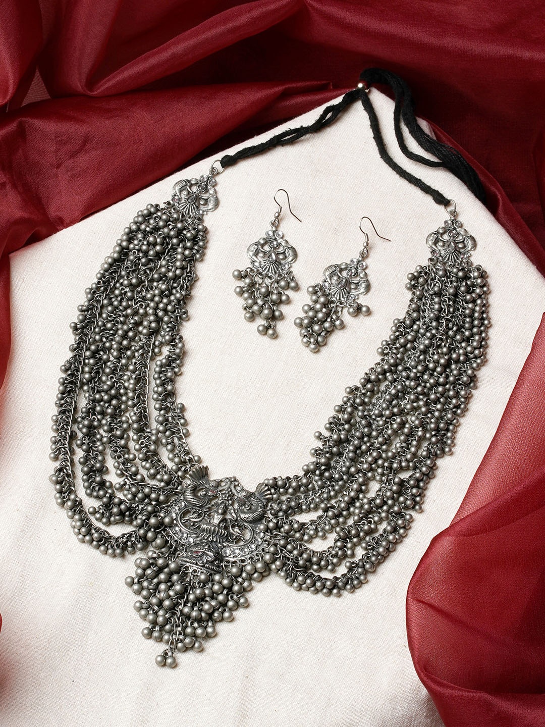 

TEEJH Women Silver-Plated Stone-Studded and Beaded Jewellery Set