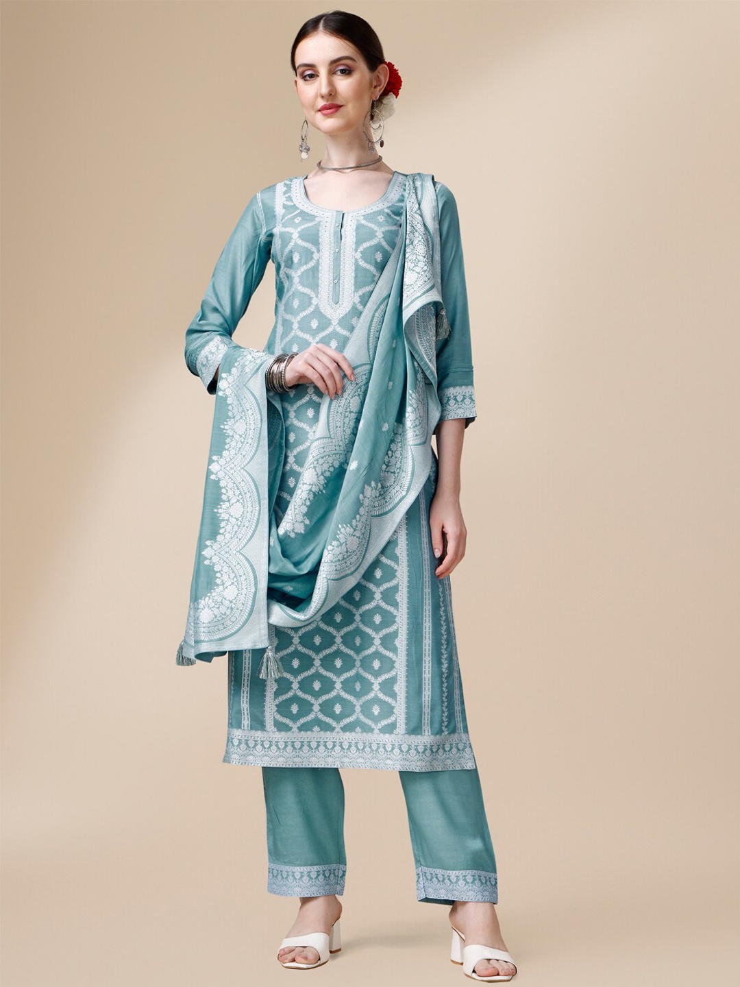 

Seerat Ethnic Motifs Woven Design Tussar Silk Straight Kurta with Trousers & Dupatta, Blue