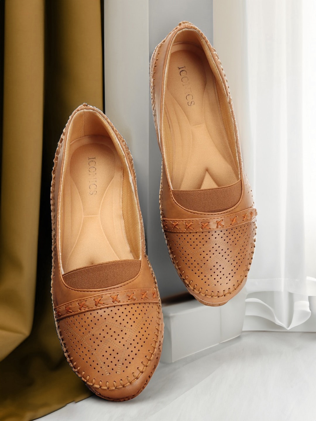 

ICONICS Textured Round Toe Ballerinas, Tan