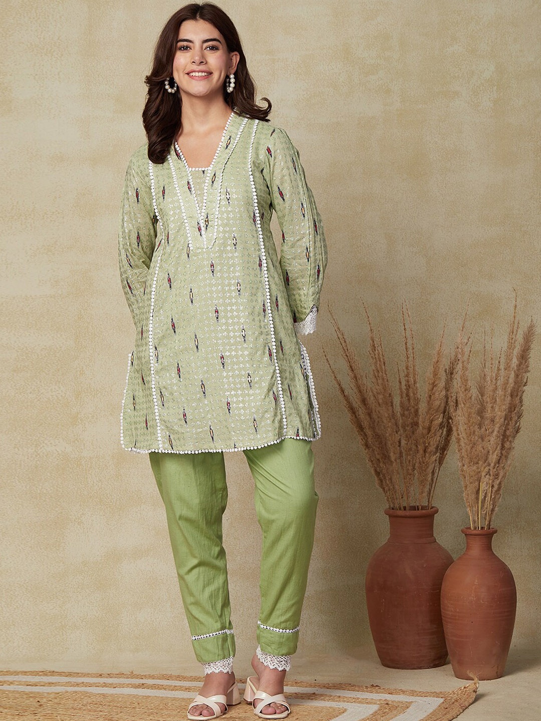 

FASHOR Ethnic Motifs Printed Panelled Jacquard Pure Cotton Kurti With Trousers, Green