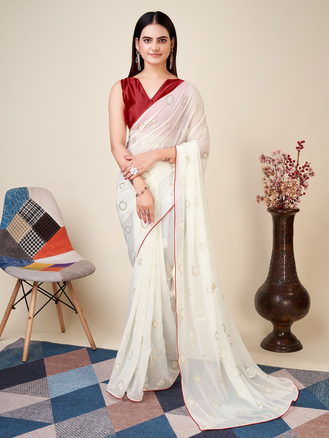 

VAIRAGEE Embellished Sequinned Party Saree, White