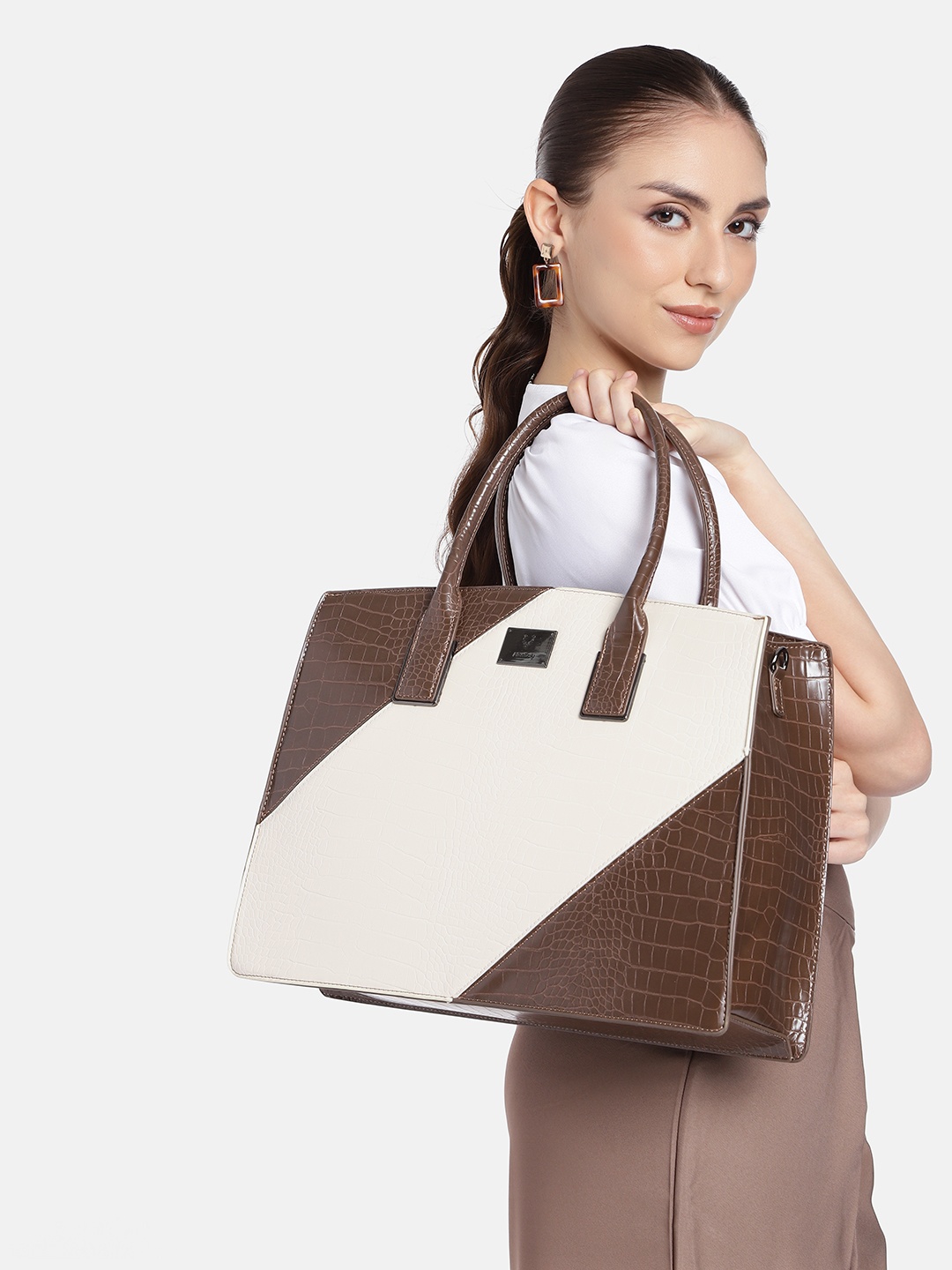 

Allen Solly Textured Laptop Handheld Bag, Brown