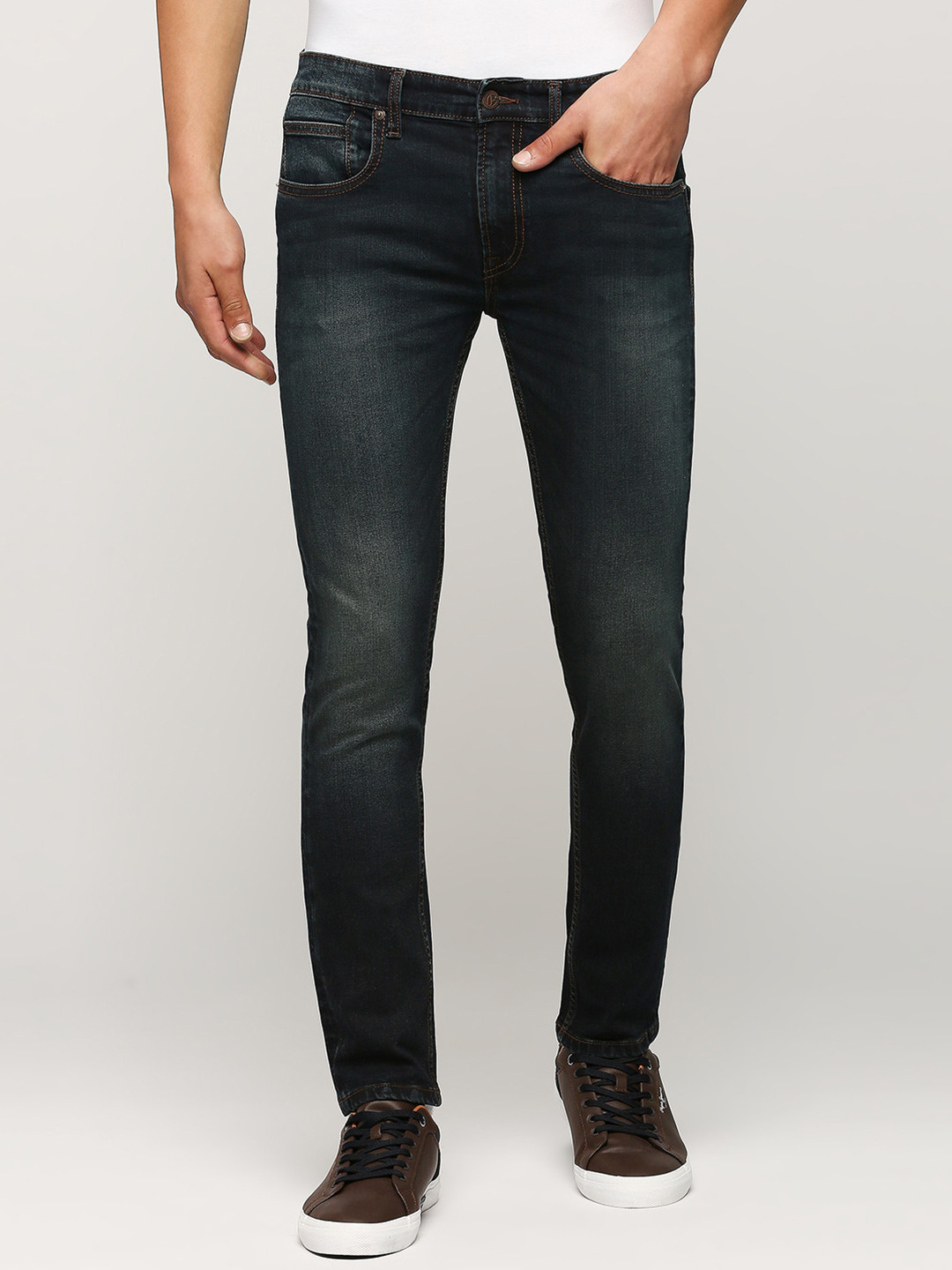 

Pepe Jeans Men Slim Fit Heavy Fade Clean Look Stretchable Jeans, Blue