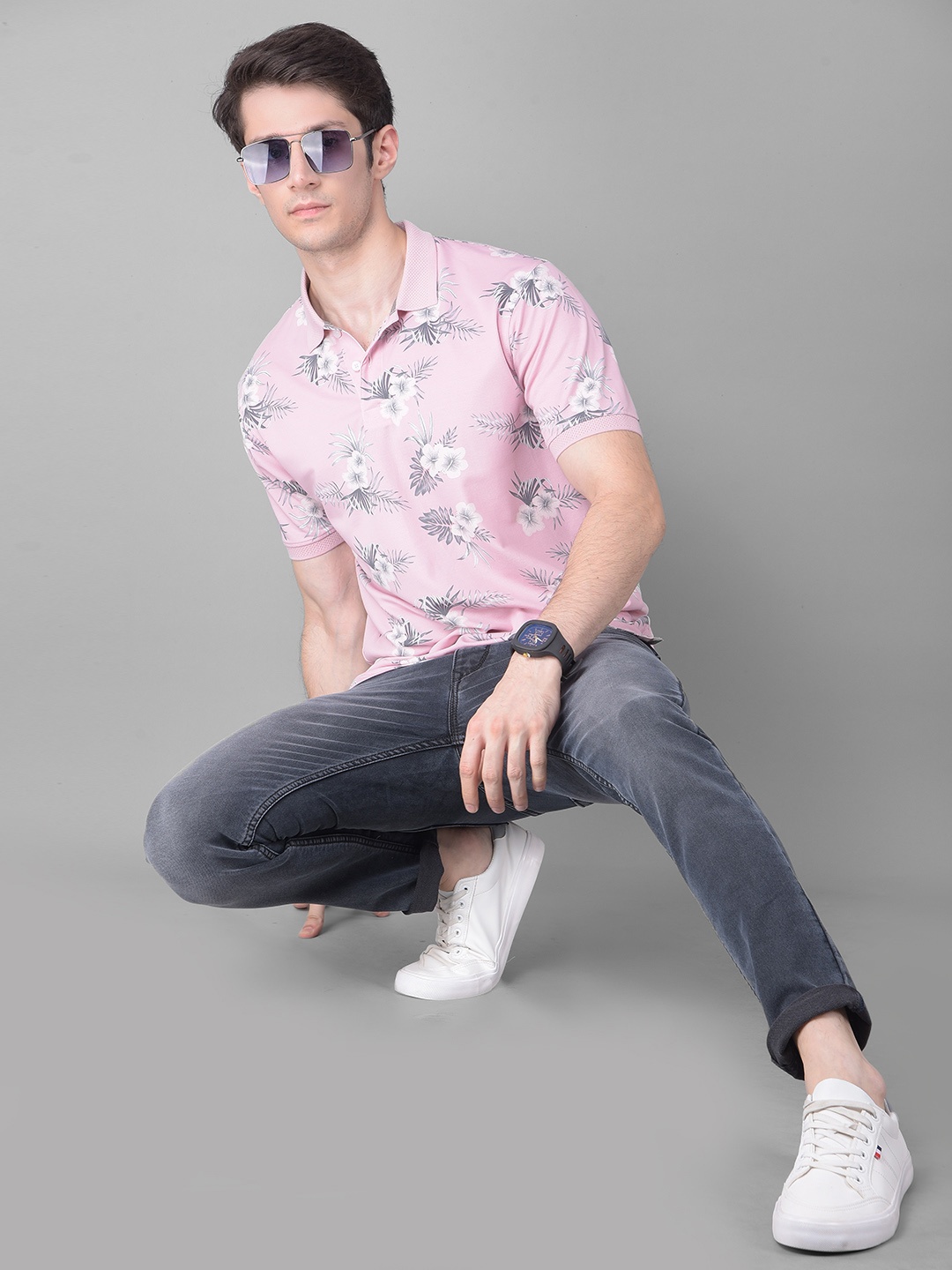 

Crimsoune Club Floral Printed Polo Collar Slim Fit T-shirt, Pink