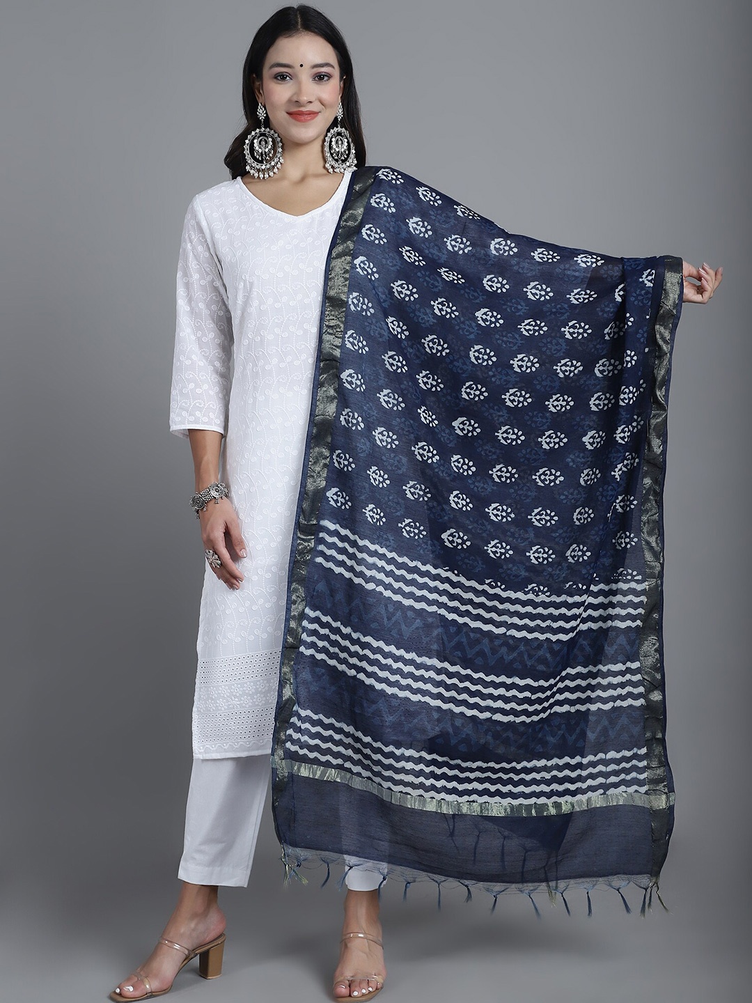 

LOOM LEGACY Handblock Printed Chanderi Dupatta, Navy blue