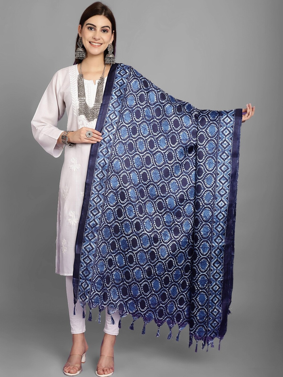 

LOOM LEGACY Ethnic Motifs Block Printed Tasselled Dupatta, Navy blue