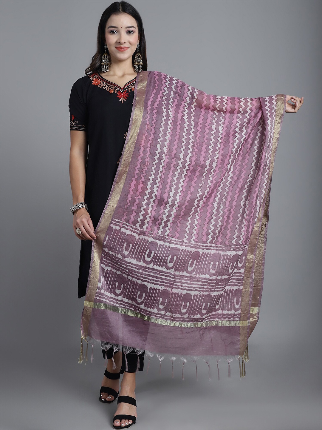 

LOOM LEGACY Geometric Printed Handblock Chanderi Dupatta, Pink