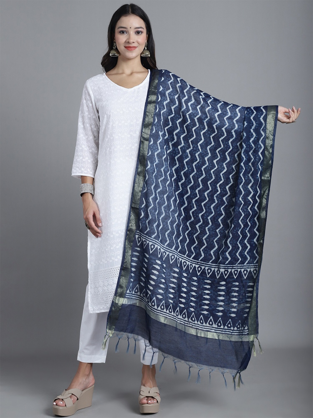 

LOOM LEGACY Chevron Block Printed Zari Chanderi Dupatta, Navy blue