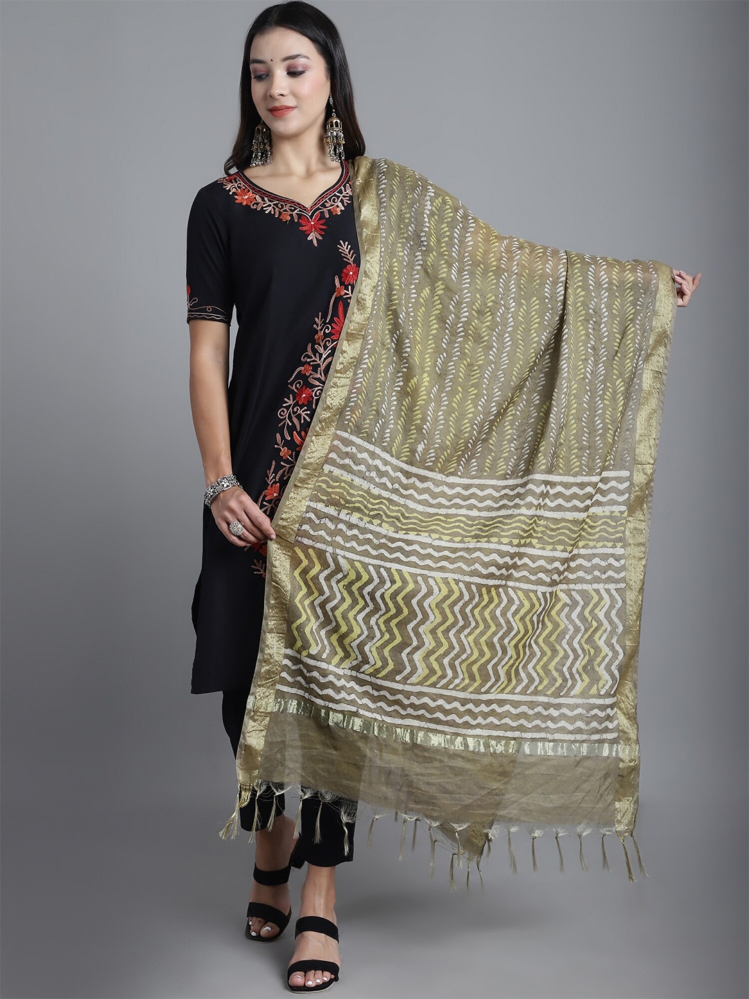 

LOOM LEGACY Ethnic Motifs Printed Chanderi Dupatta, Green