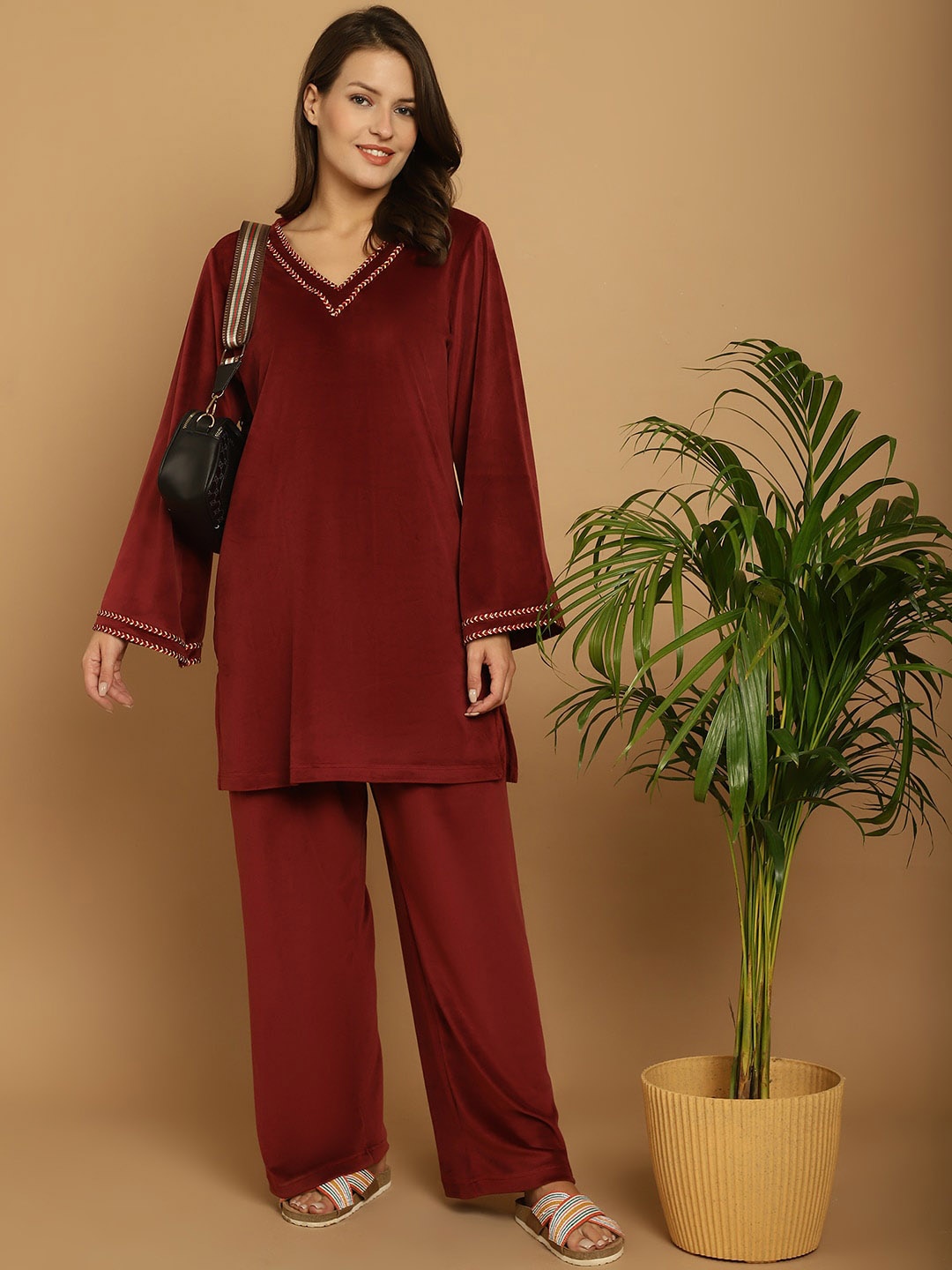 

Secret Wish Striped Long Sleeves Velvet Kurti & Pyjamas, Maroon