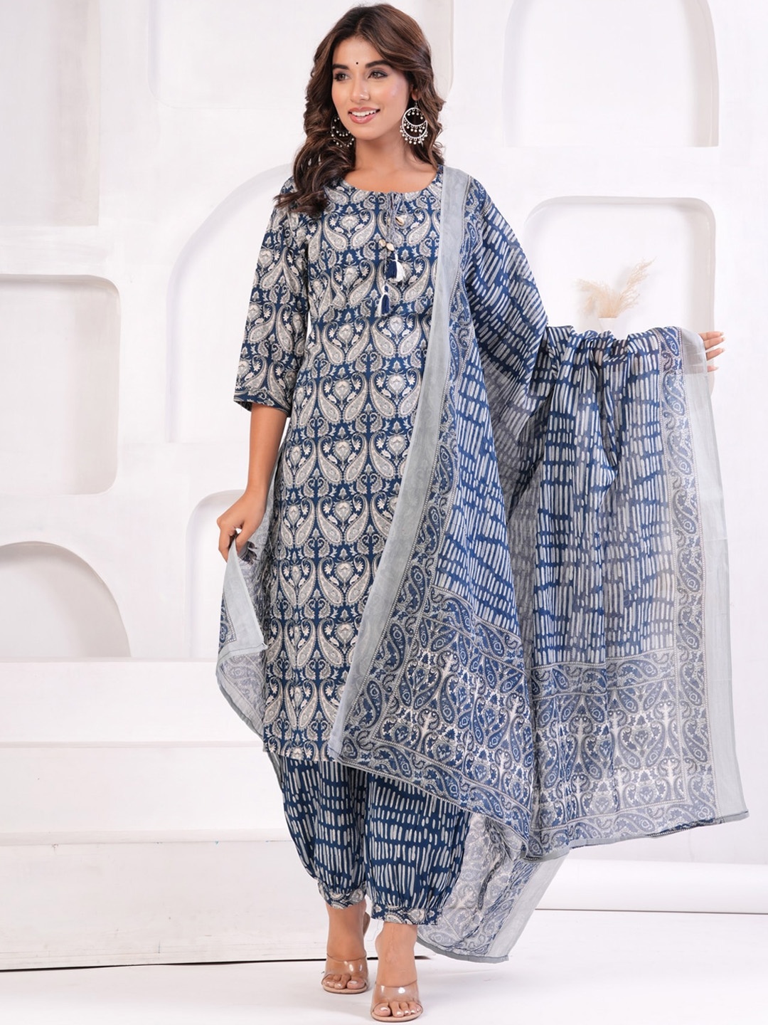 

EtnicaWear Paisley Printed Regular Pure Cotton Kurta With Salwar & Dupatta, Grey
