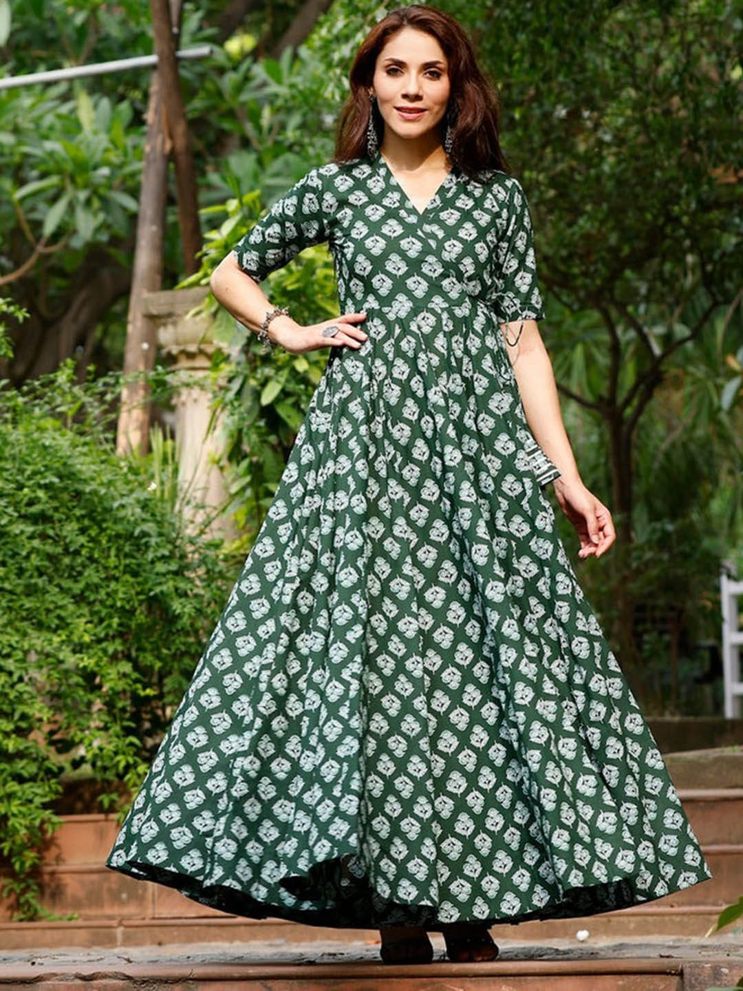 

KALINI Georgette Fit and Flare MaxiEthnic Dresses, Green