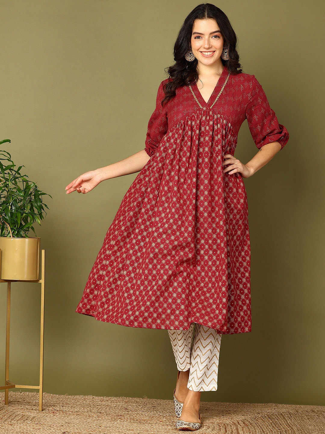 

HERE&NOW Ethnic Motifs Printed Kurta with Trousers, Maroon