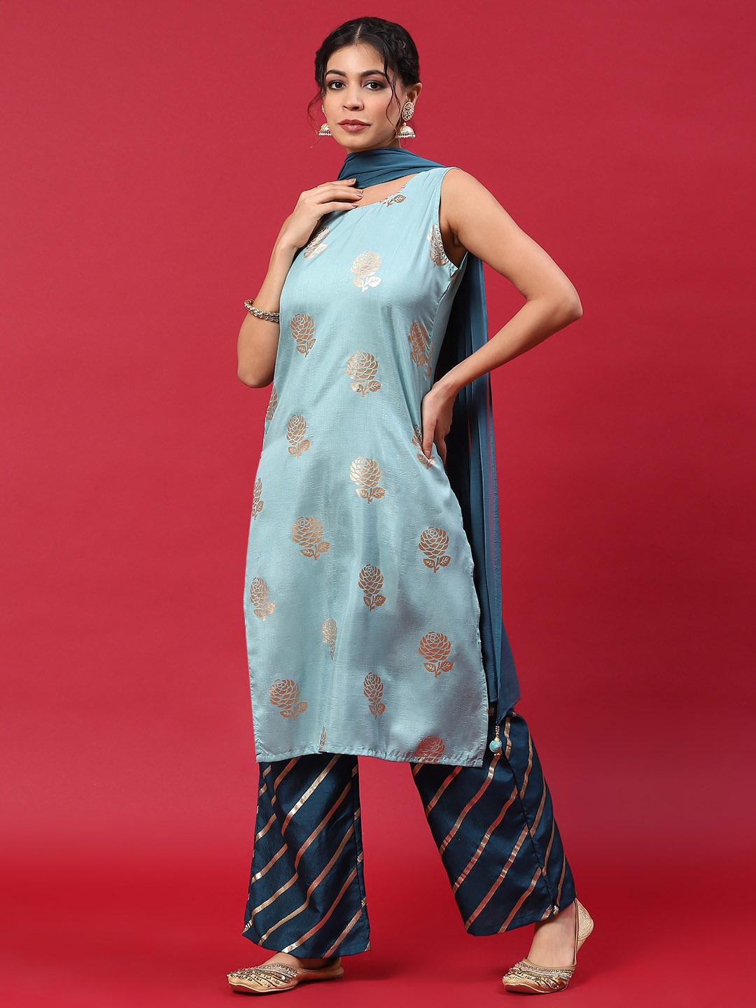 

Anouk Blue Floral Printed Sleeveless Kurta with Palazzos & Dupatta