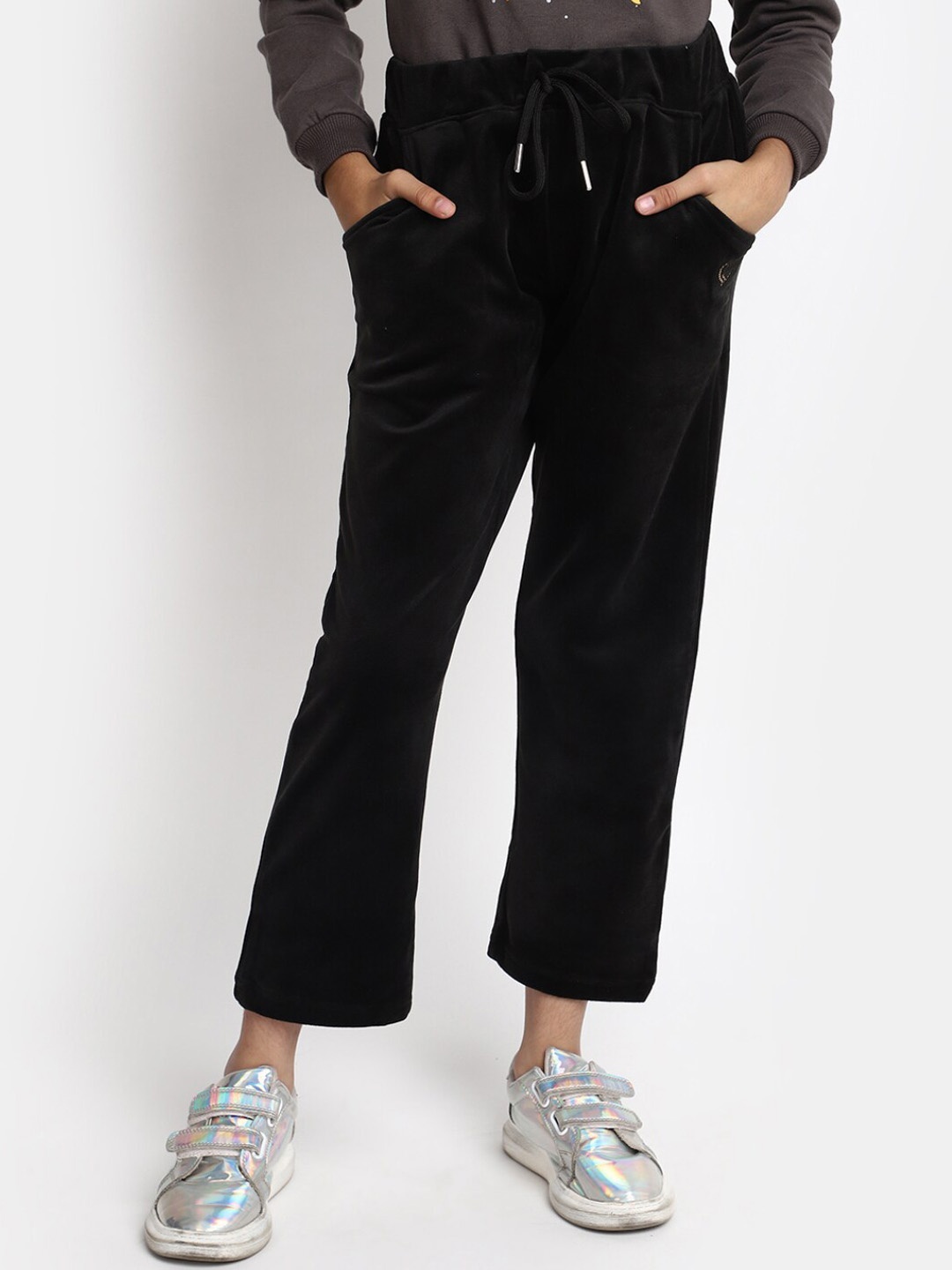 

V-Mart Girls Mid-Rise Knitted Lounge Pants, Black