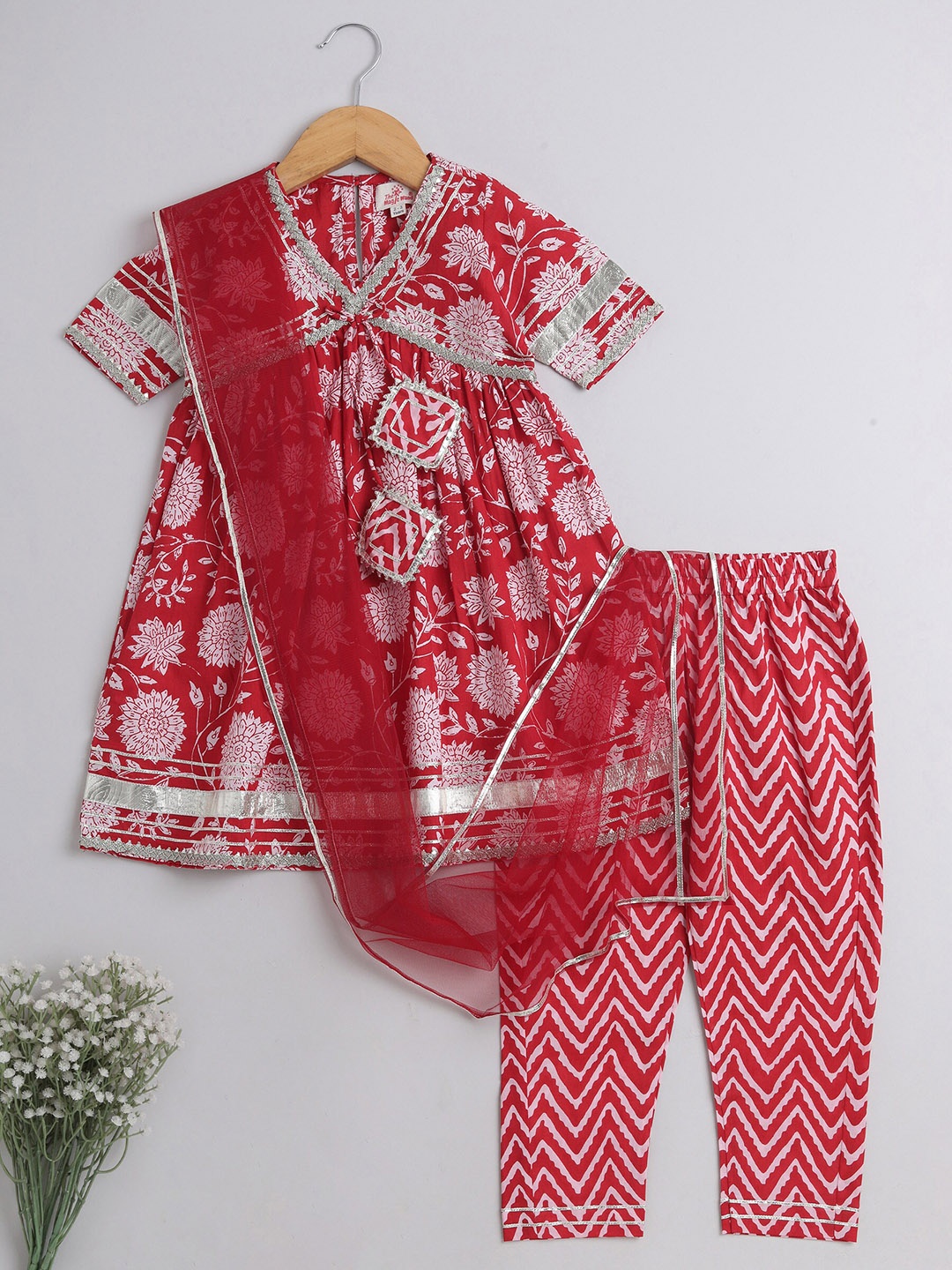 

The Magic Wand Girls Floral Printed Empire Kurta With Trousers & Dupatta, Red
