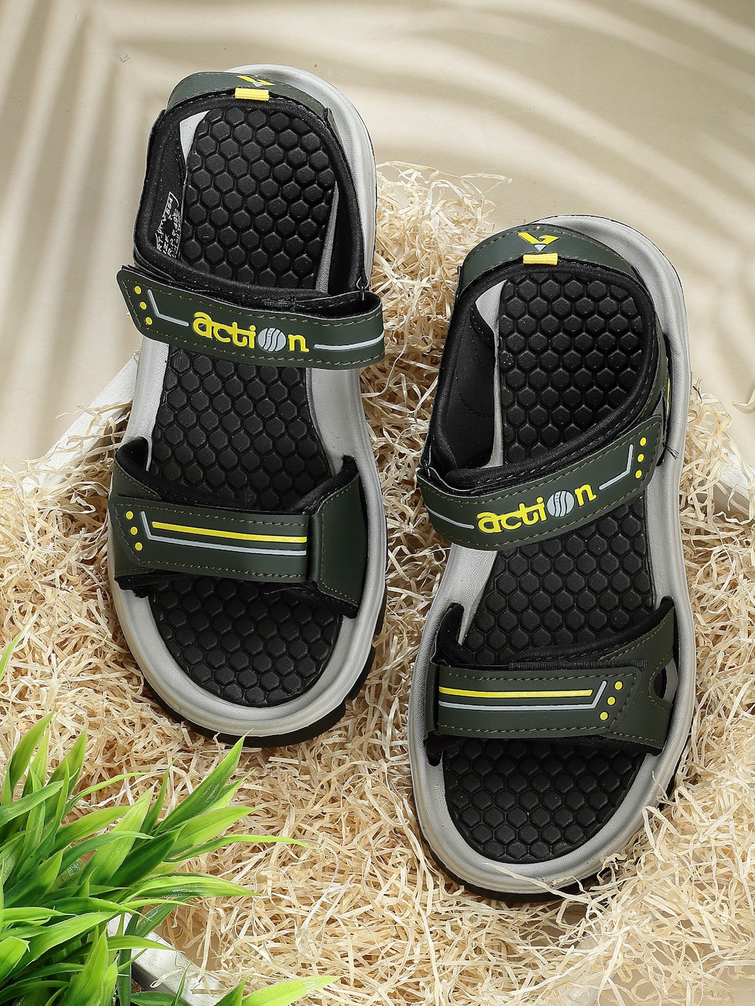 

Action Men Lightweight Durable Sports Sandals, Olive