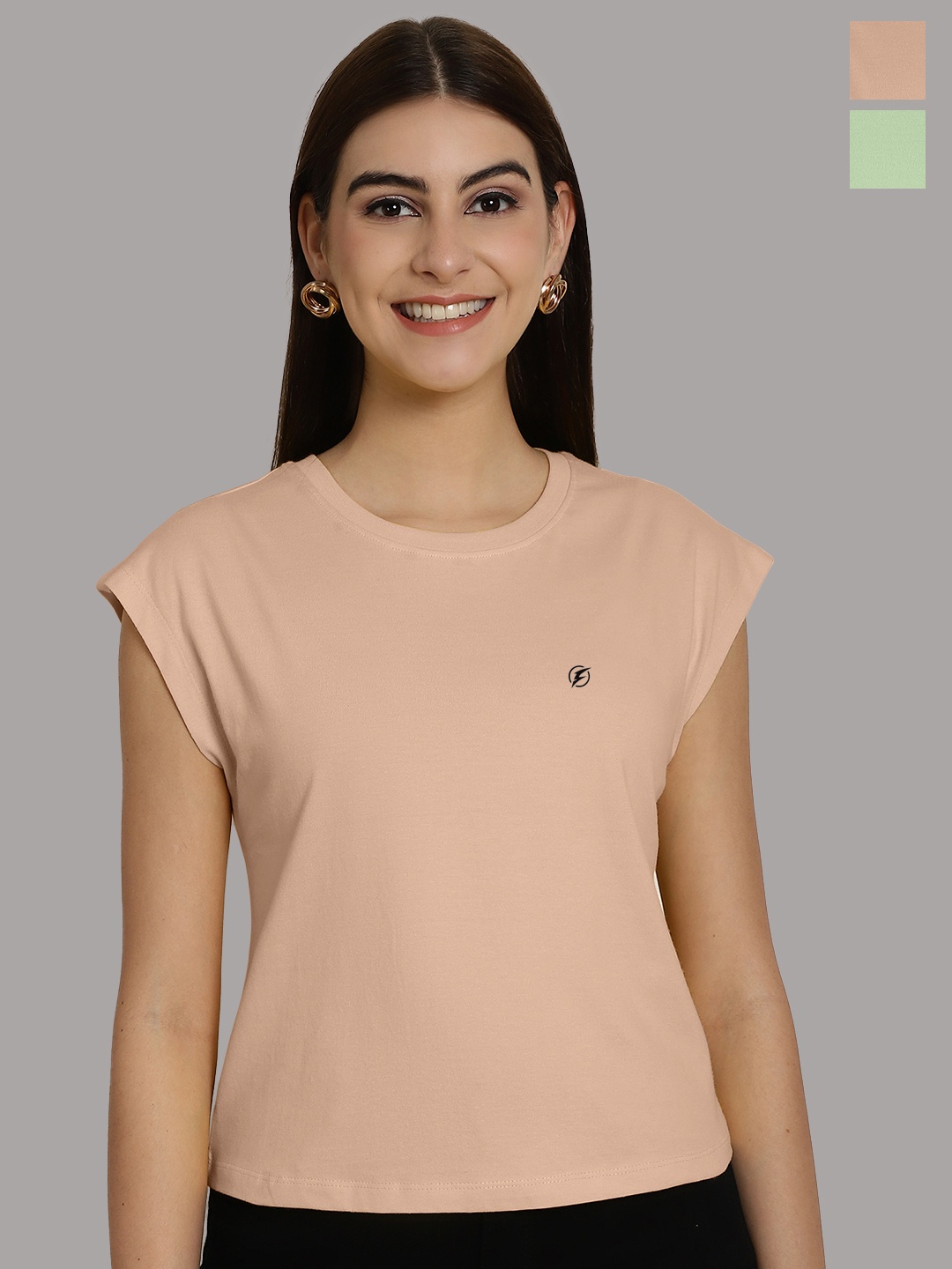 

Friskers Women Coral 2 Extended Sleeves Applique T-shirt
