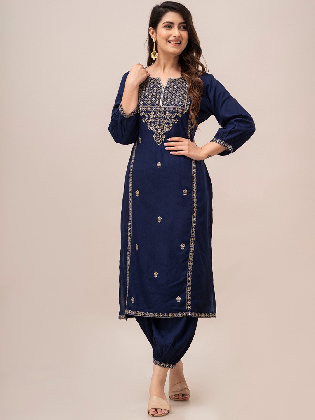 

FrionKandy Ethnic Motifs Embroidered Sequinned Straight Kurta With Salwar, Blue