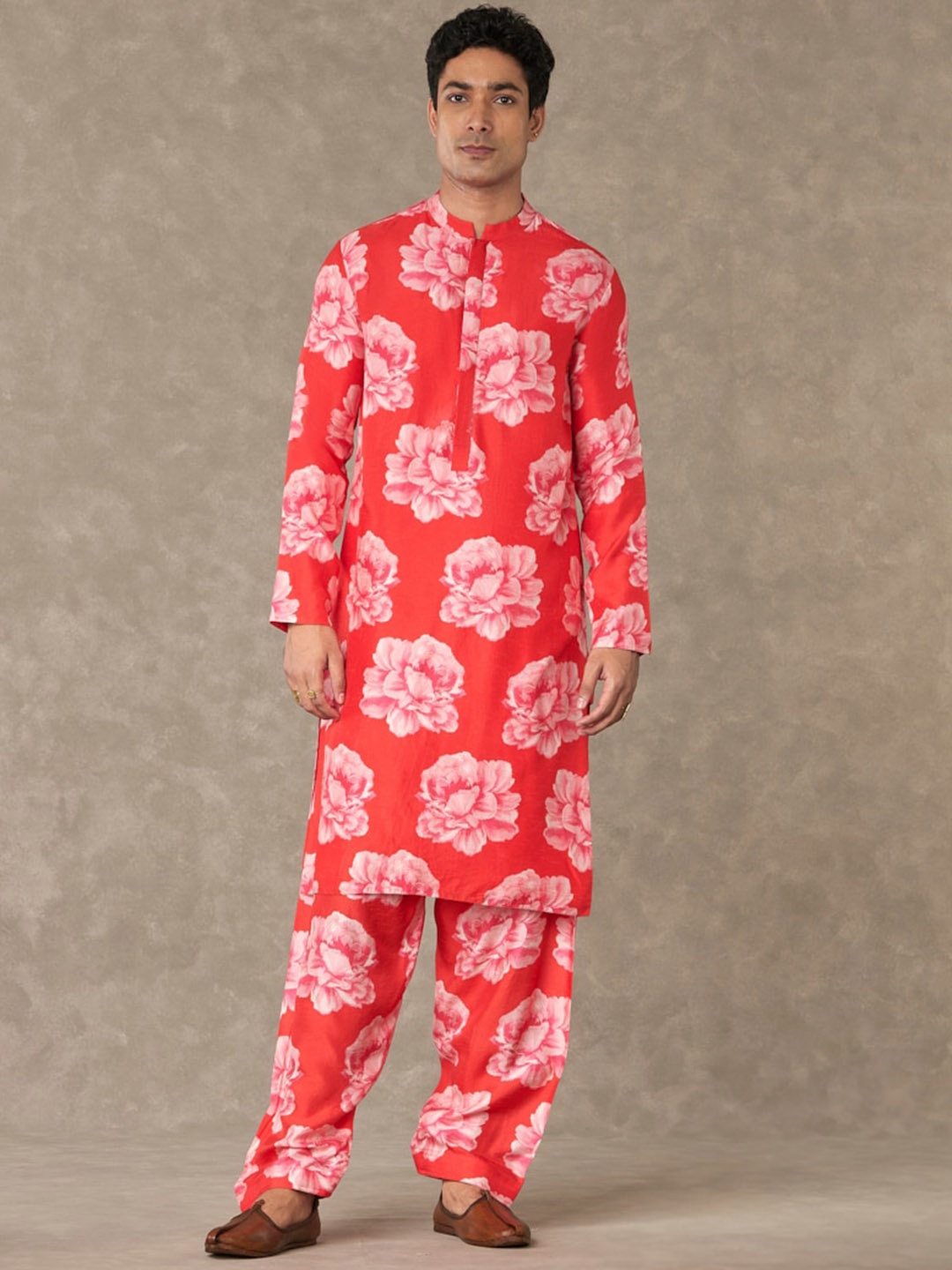 

Masaba Floral Printed Nurvi Sitara Kurta with Salwar, Red