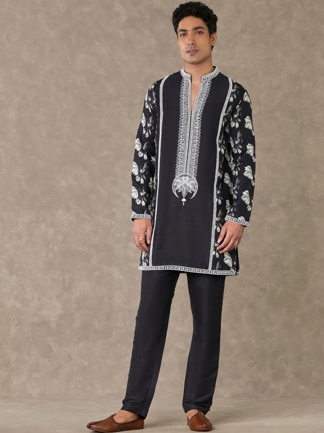 

Masaba Floral Printed Mandarin Collar Thread Work Kurta with Trousers, Black