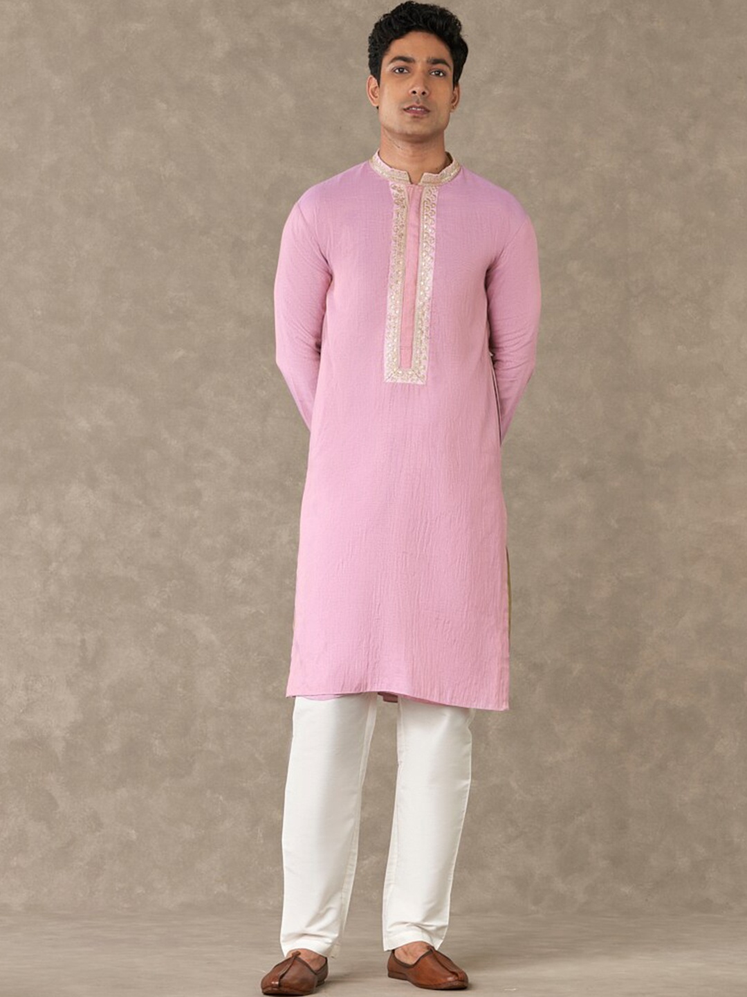 

Masaba Ethnic Motifs Yoke Design Mandarin Collar Long Sleeve Regular Kurta With Trousers, Pink