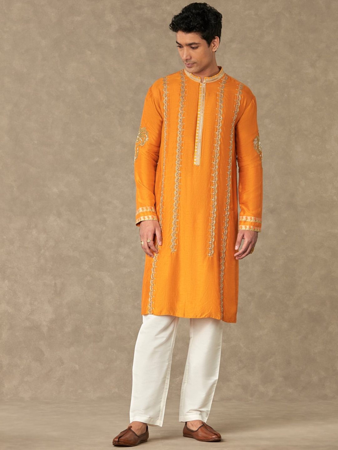 

Masaba Striped Embroidered Kalpataru Kurta Set, Orange