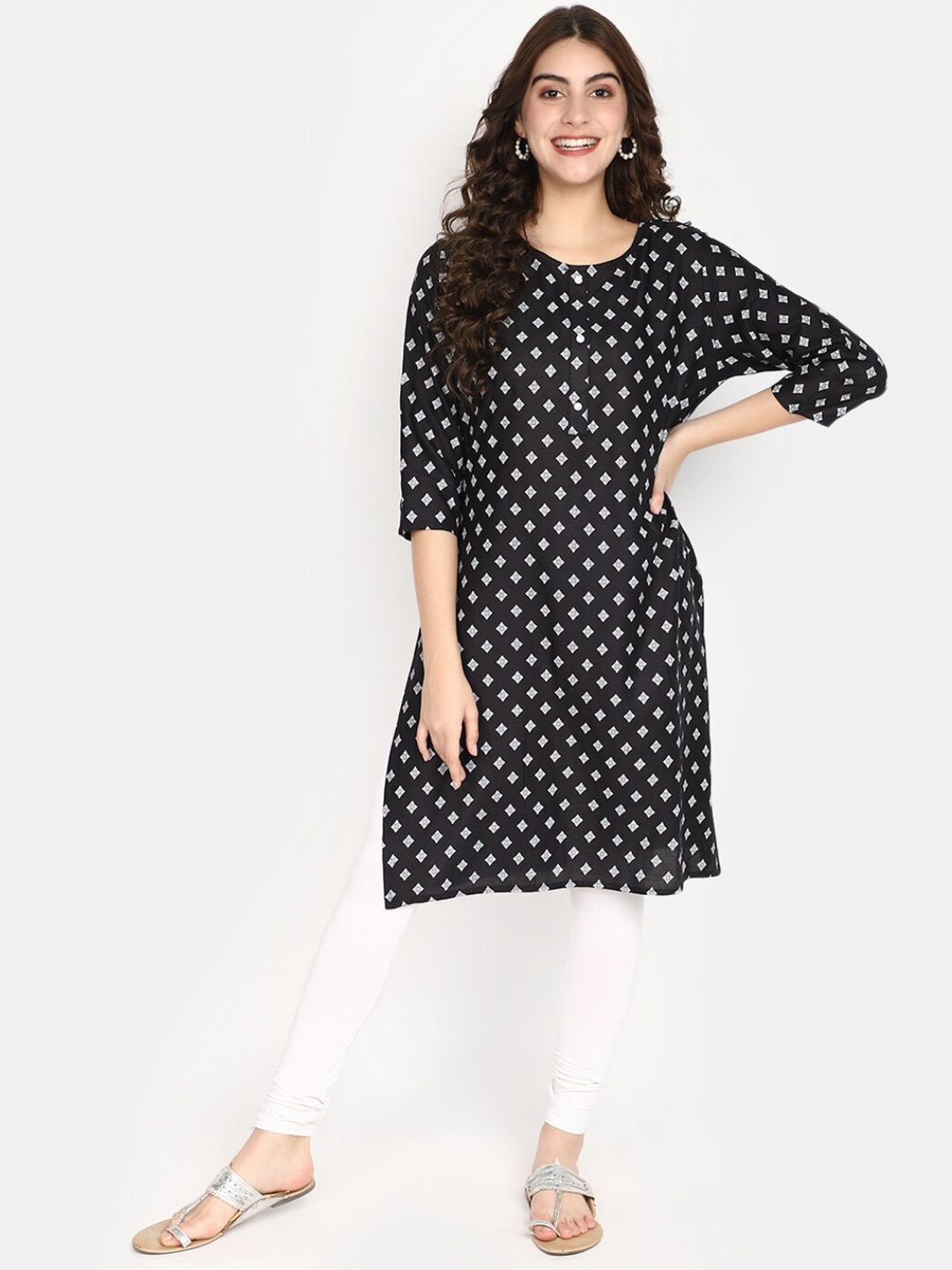 

V-Mart Geometric Printed Kurta, Black