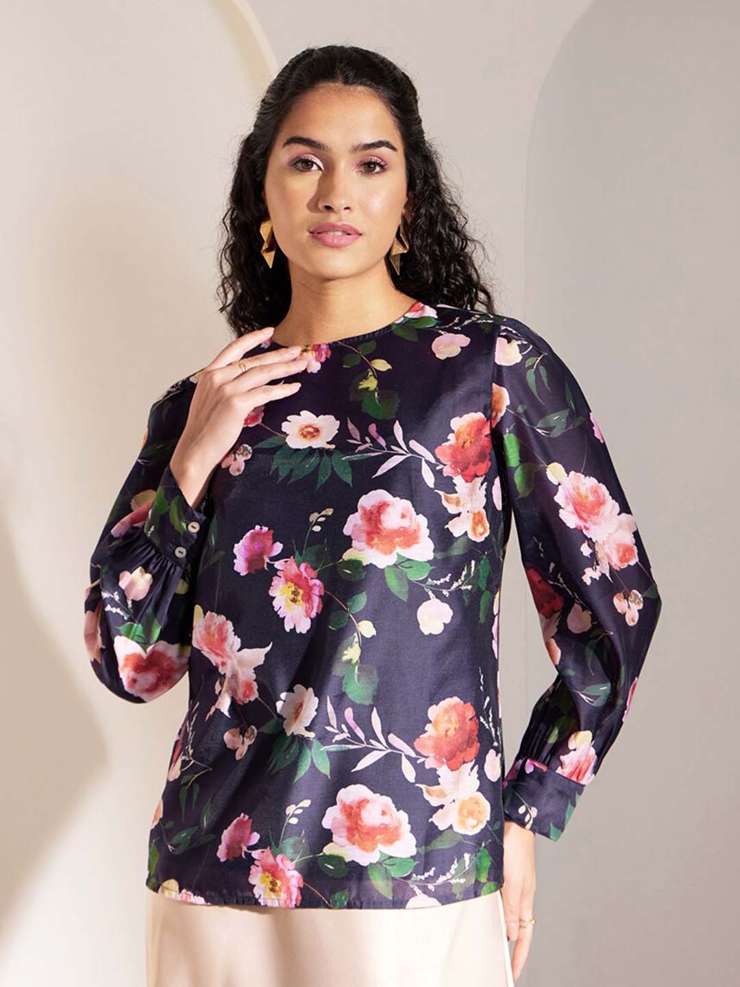 

FableStreet Floral Printed Cuffed Sleeves Top, Navy blue