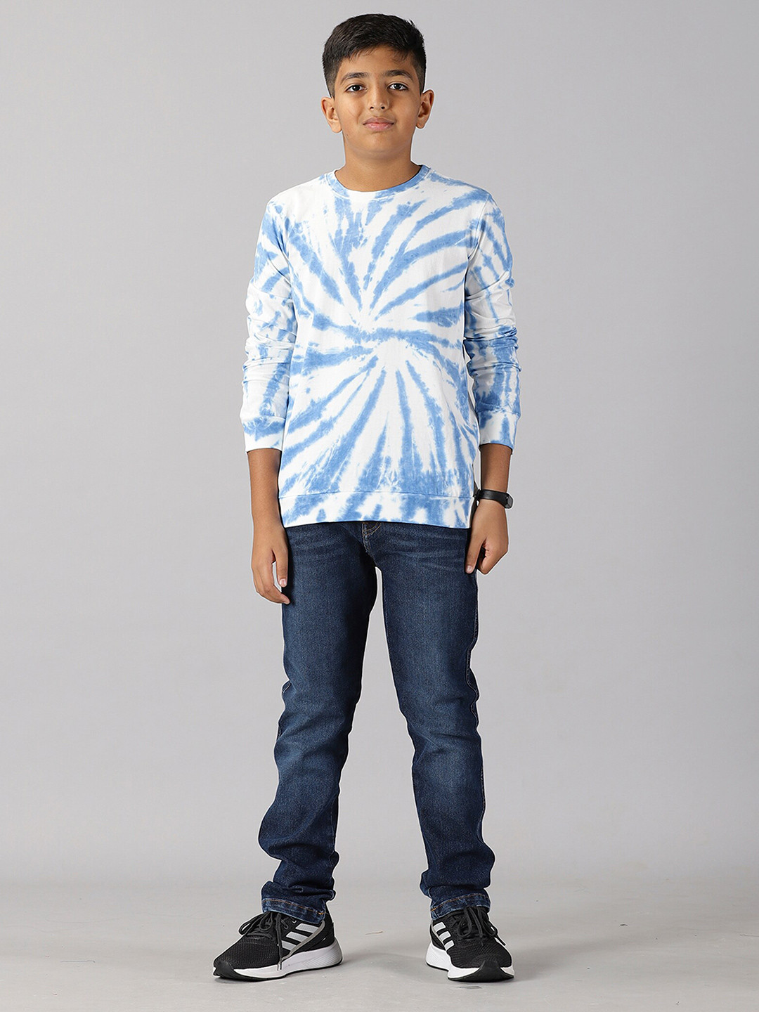 

KiddoPanti Boys Dyed T-shirt with Jeans, Blue