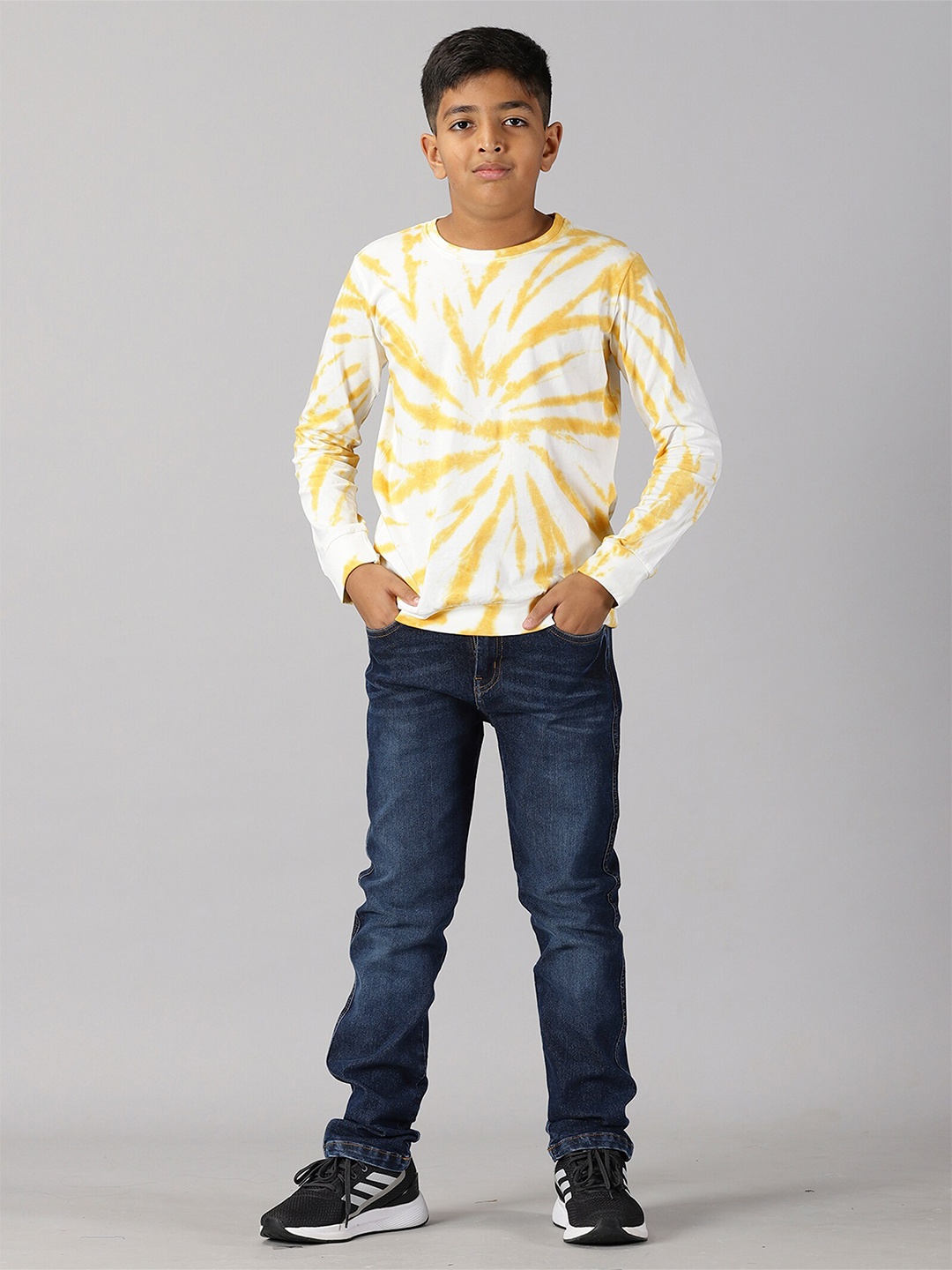 

KiddoPanti Boys Tie and Dye Dyed T-shirt with Jeans, Mustard