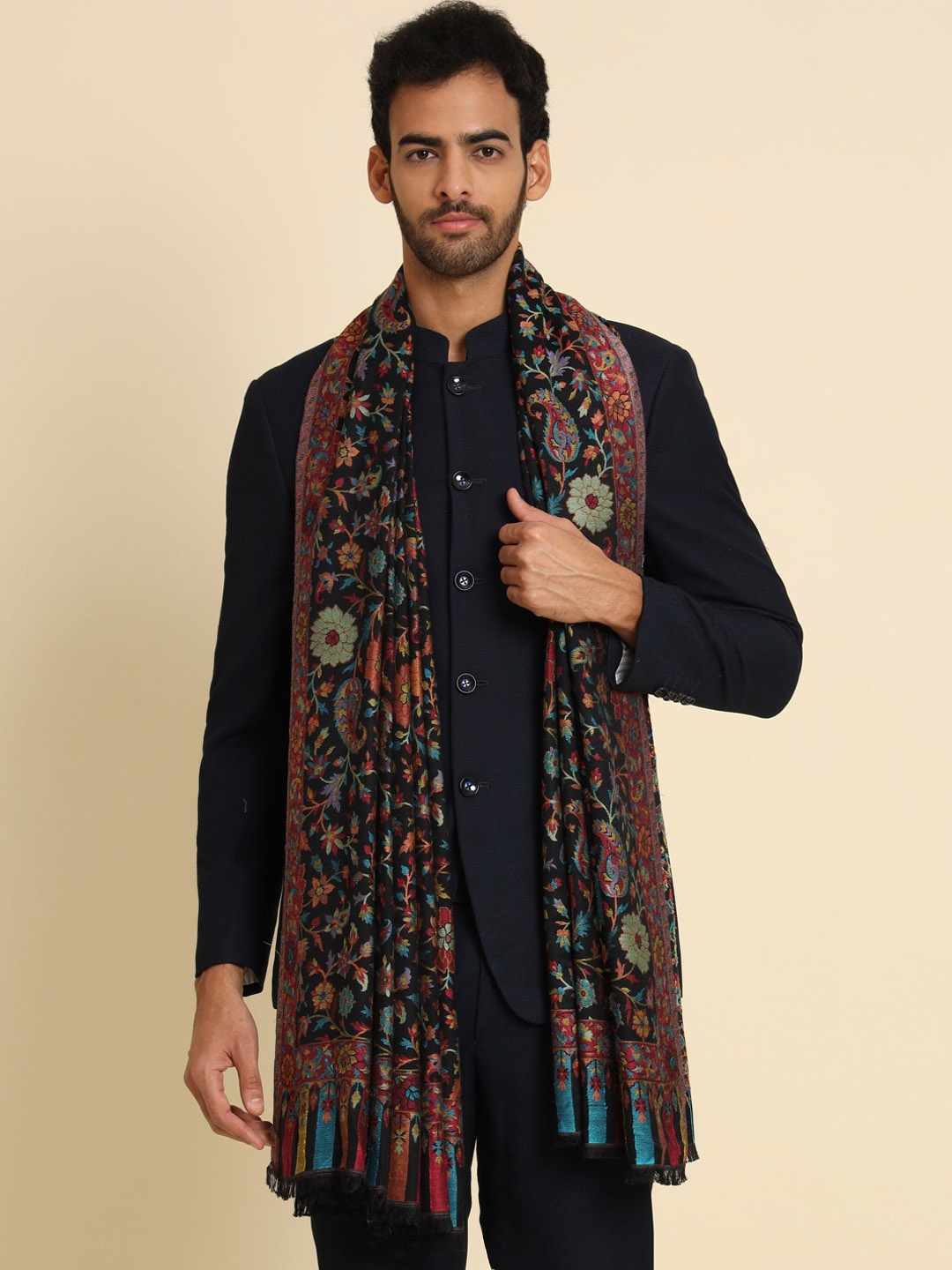 

Zamour Kani Men Woven Design Kashmiri Shawl, Black
