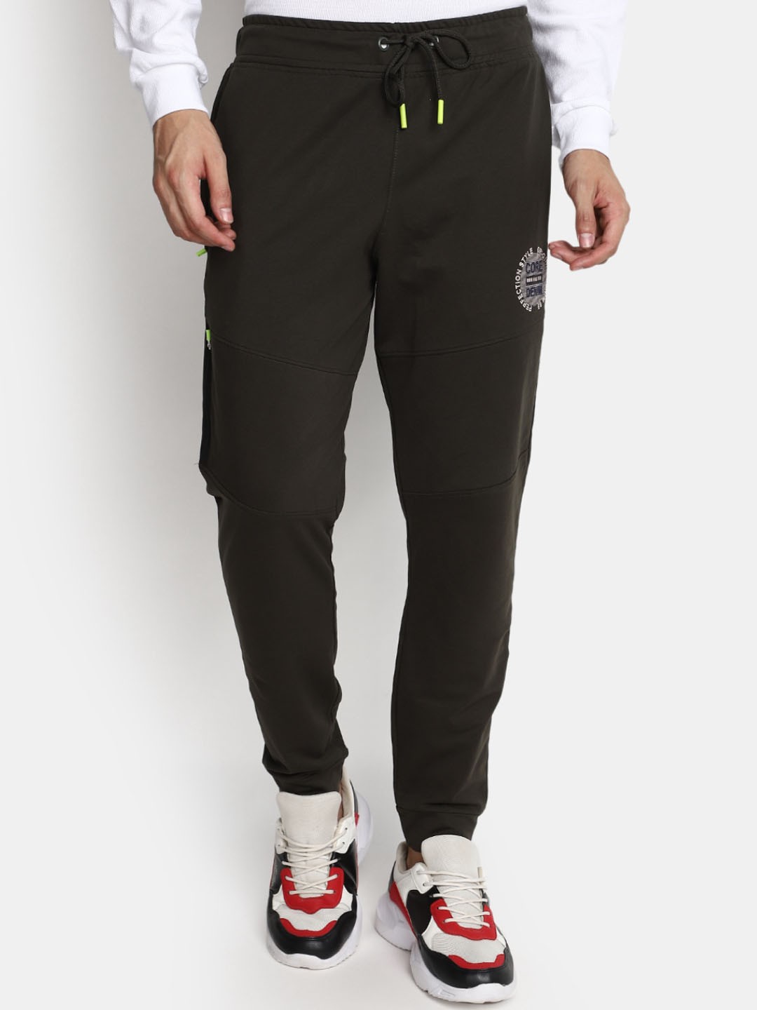 

V-Mart Men Mid-Rise Straight Cotton Track Pants, Green