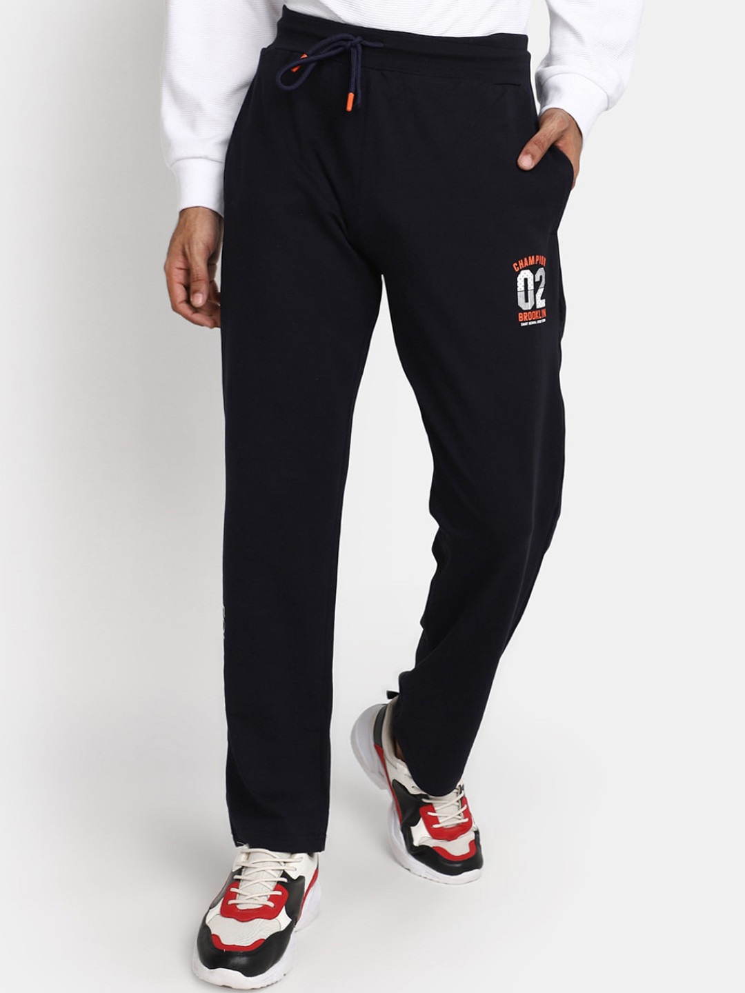 

V-Mart Men Cotton Mid-Rise Track Pants, Black