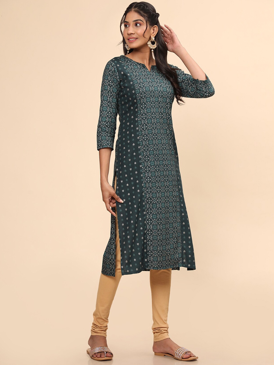 

Vbuyz Ethnic Motifs Printed Regular Kurta, Green