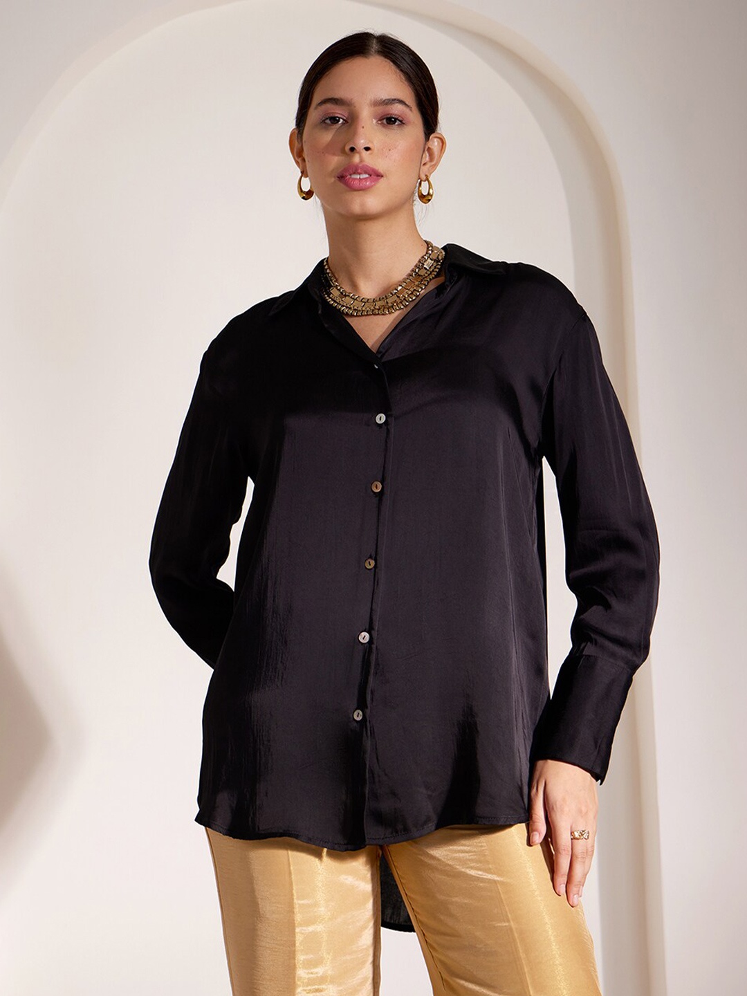 

Pink Fort Spread Collar Satin Casual Shirt, Black