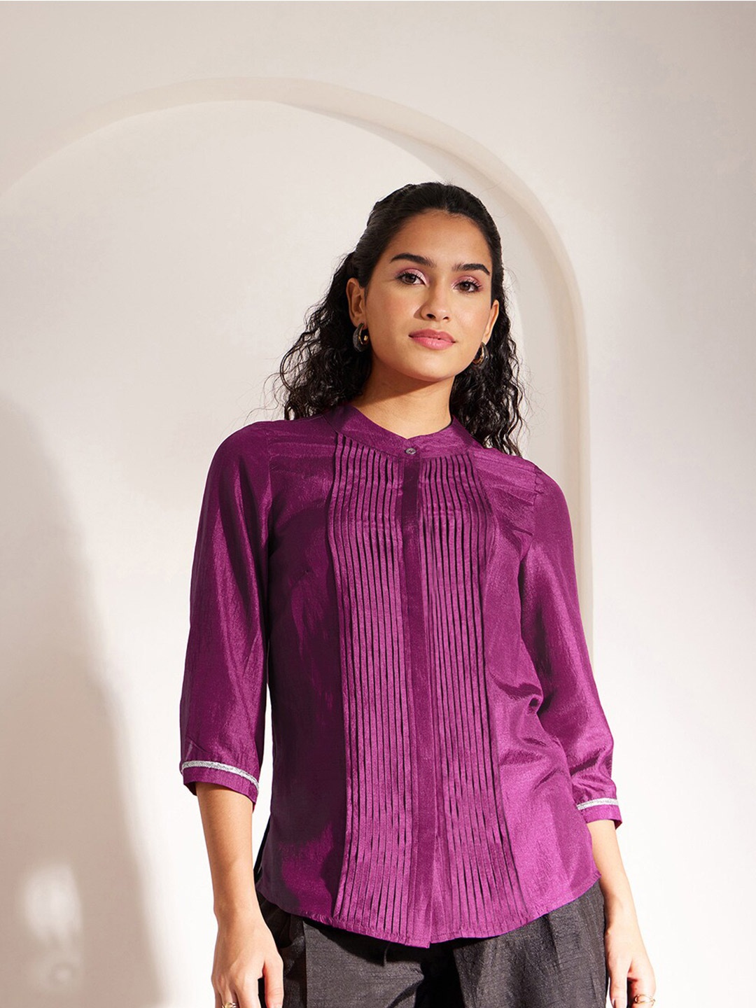 

Pink Fort Classic Tailored Fit Silk Pin Tucks Casual Shirt, Purple