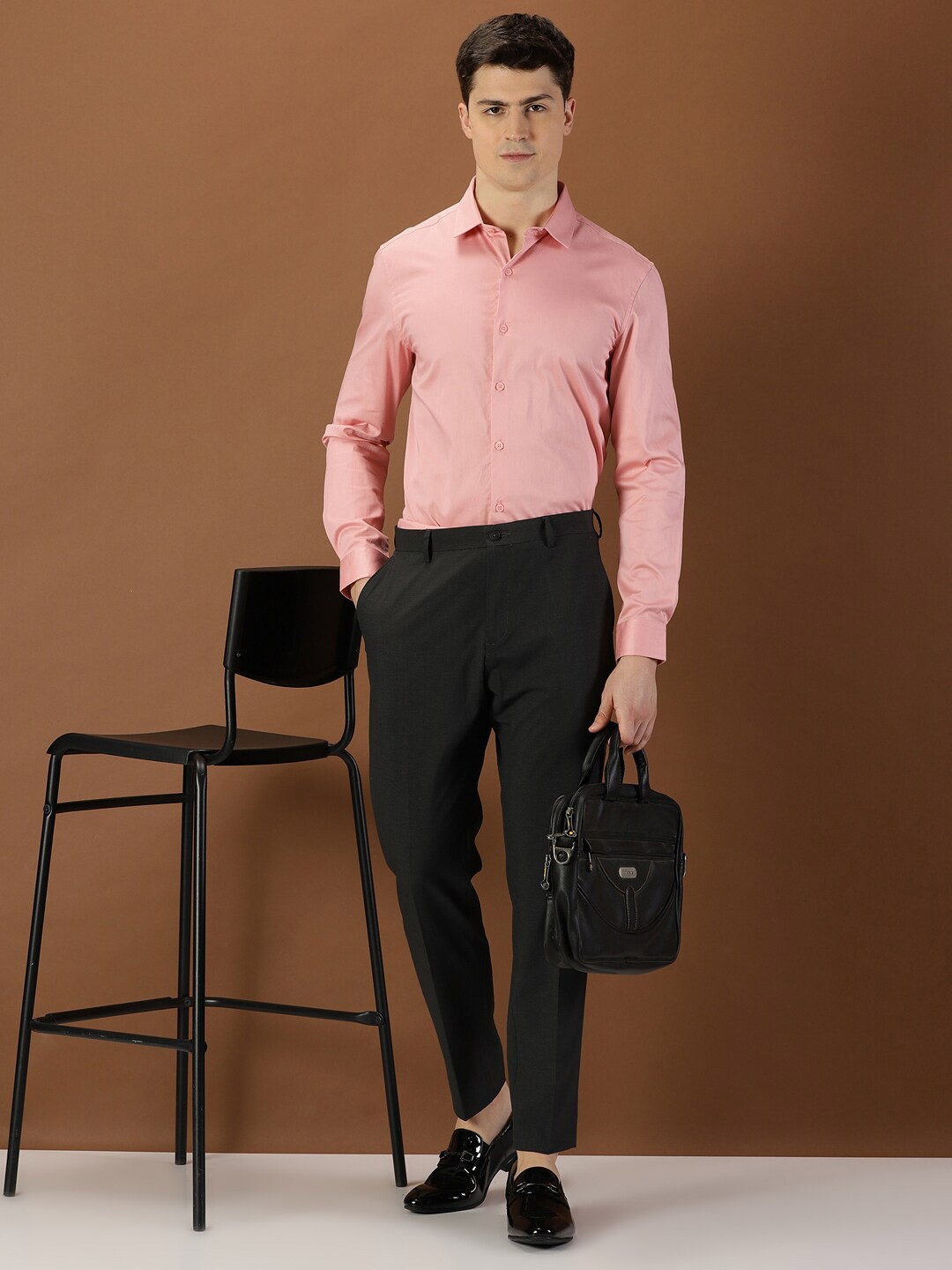 

INVICTUS Original Slim Fit Opaque Formal Shirt, Peach