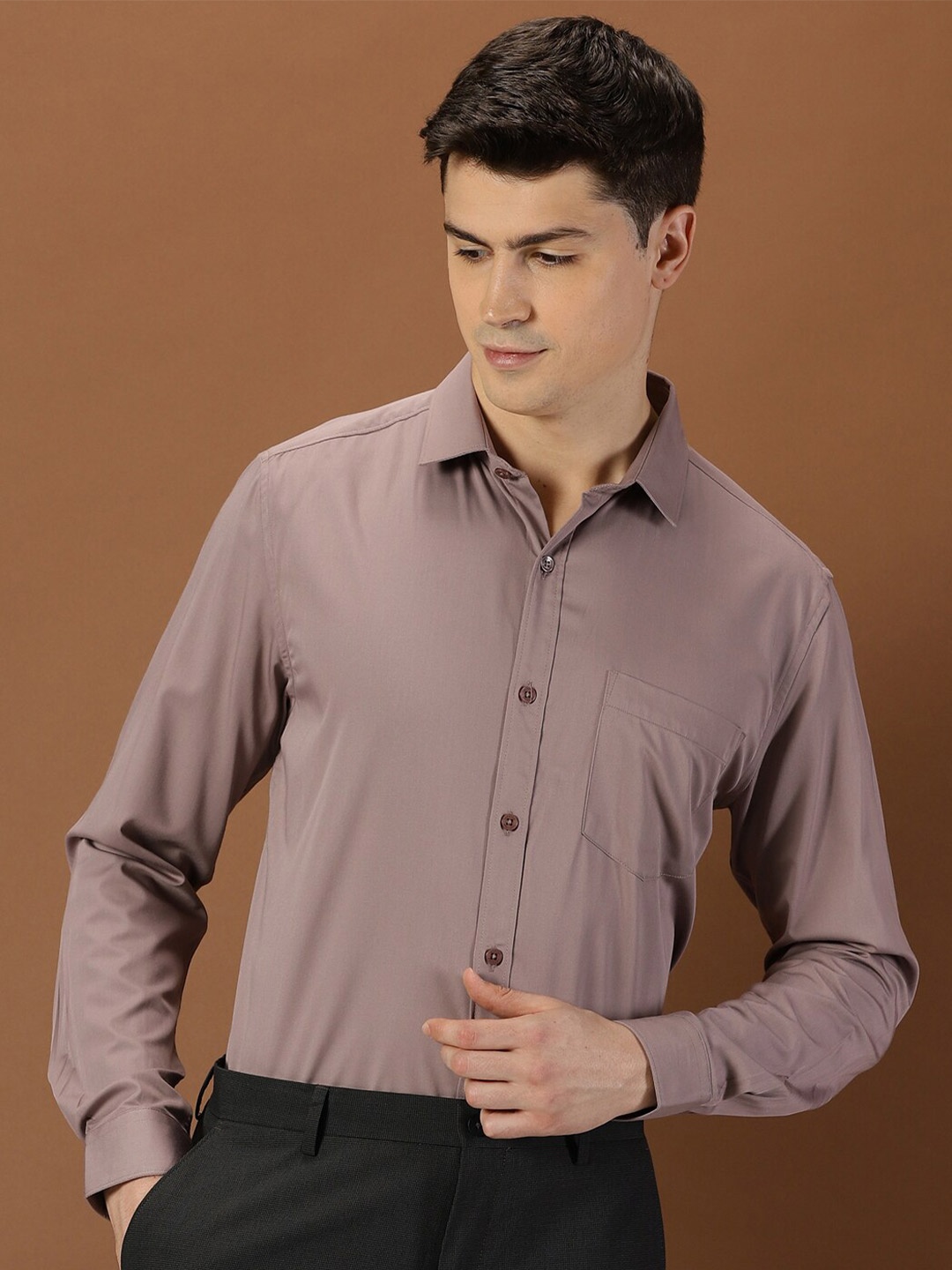 

INVICTUS Spread Collar Original Opaque Pure Cotton Formal Shirt, Taupe