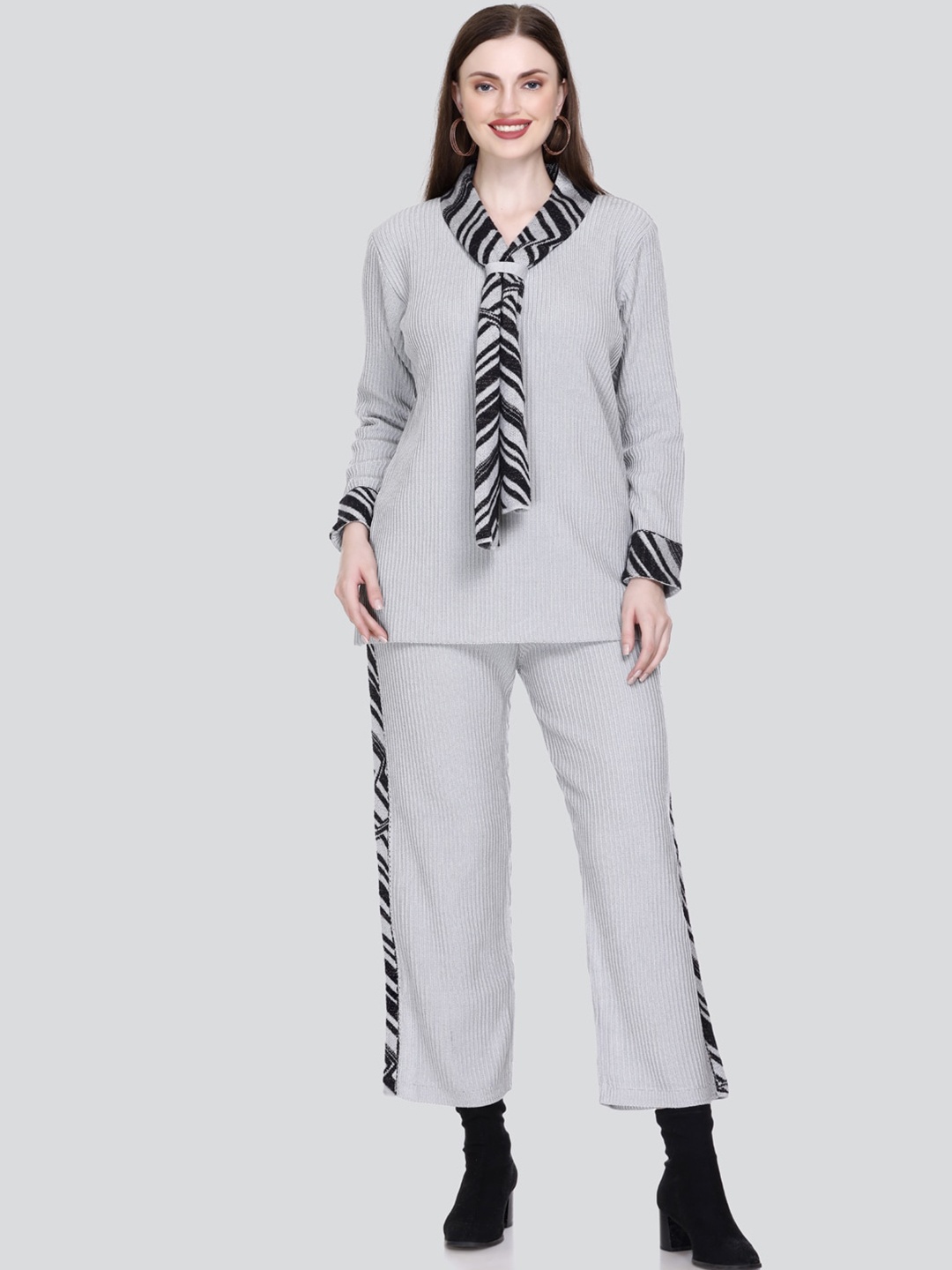 

Elthia Self Design Acrylic Tunic With Palazzos, Grey